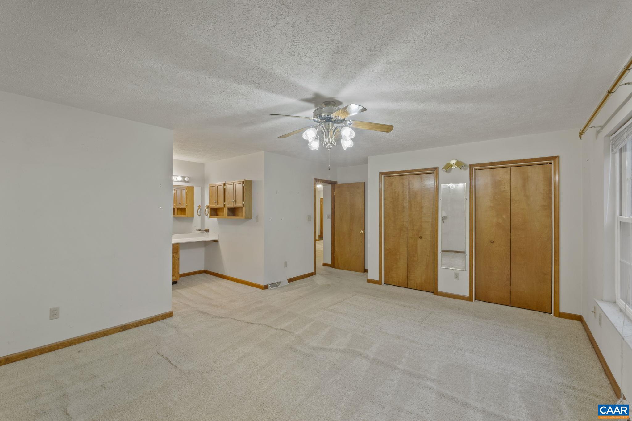 LAKE MONTICELLO - Residential