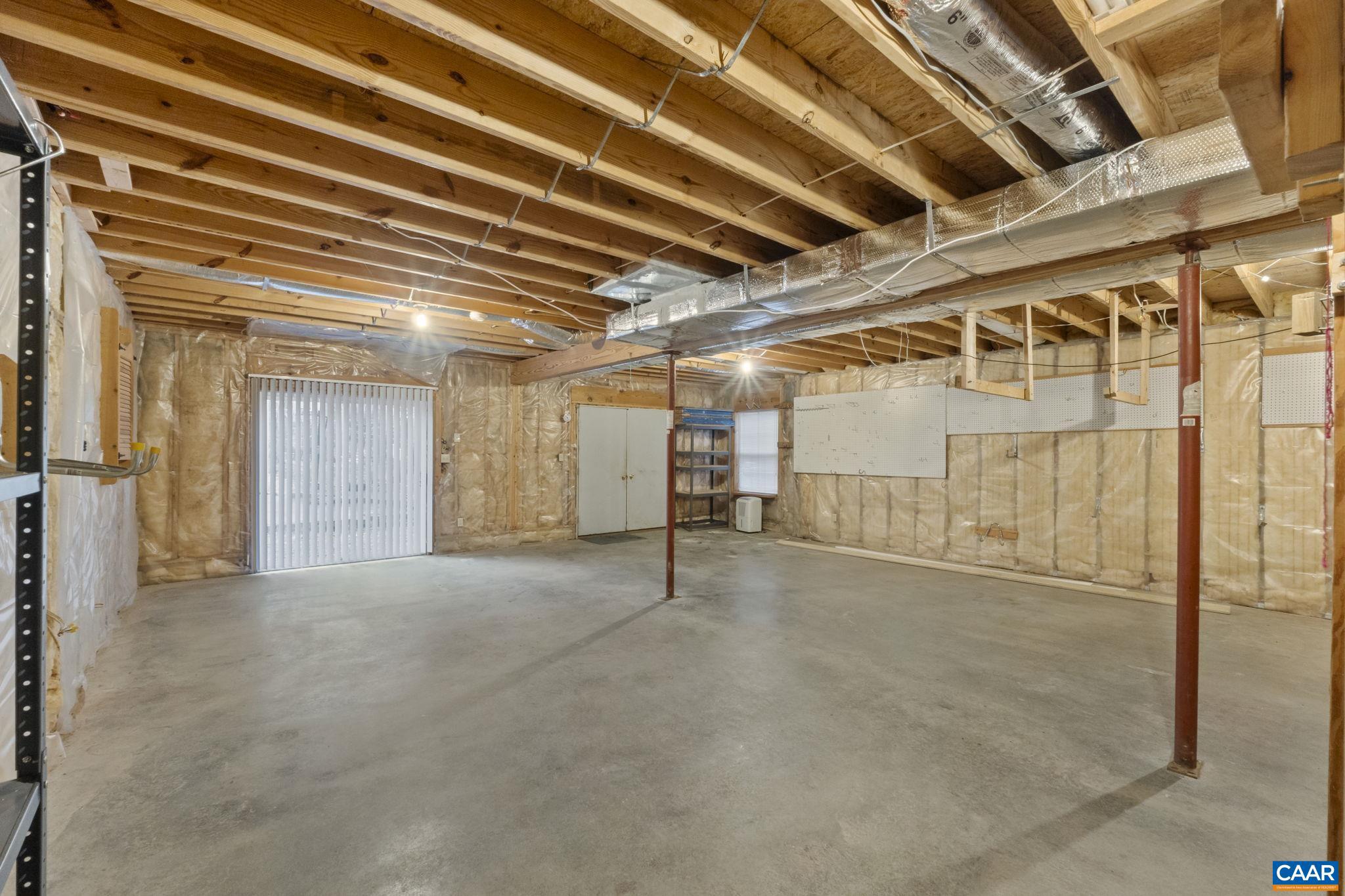 LAKE MONTICELLO - Residential