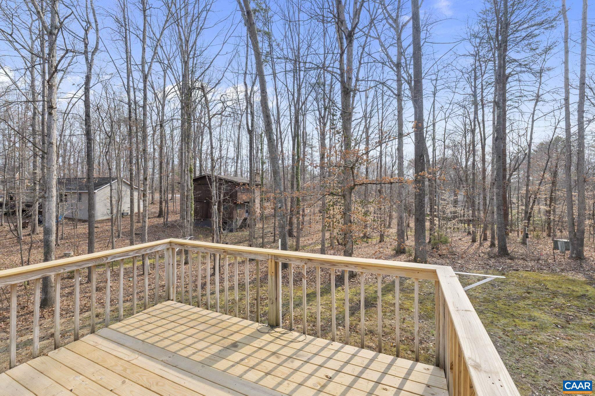 LAKE MONTICELLO - Residential