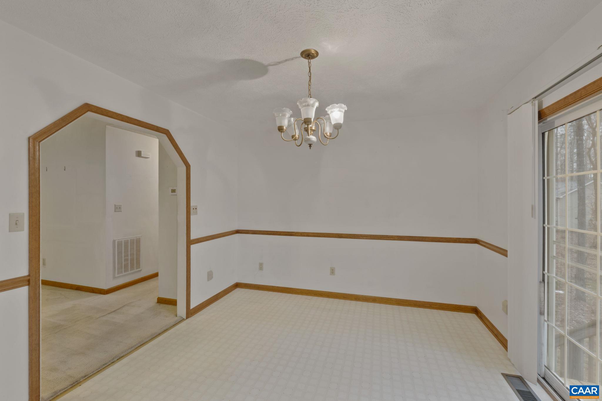 LAKE MONTICELLO - Residential