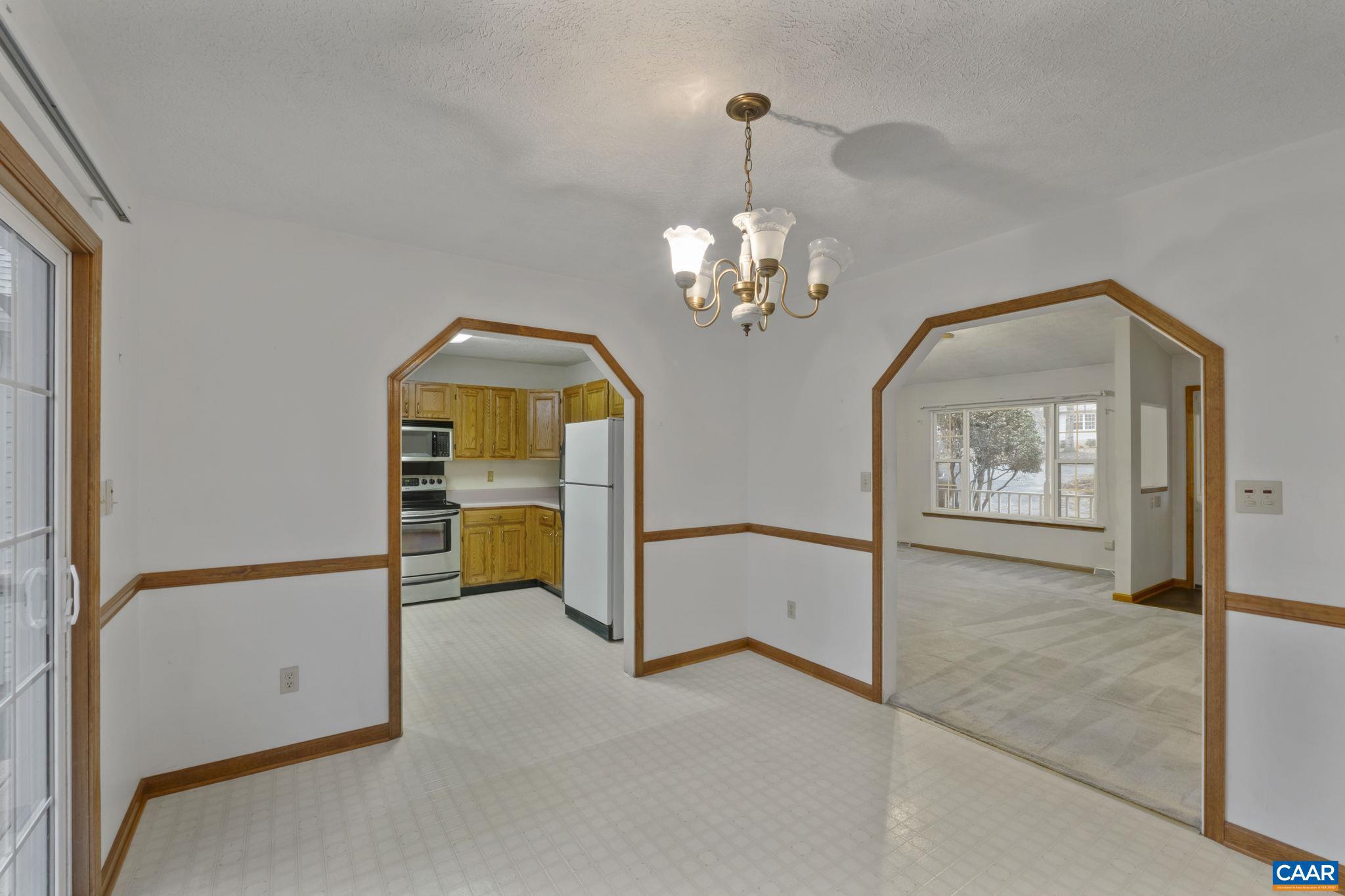 LAKE MONTICELLO - Residential