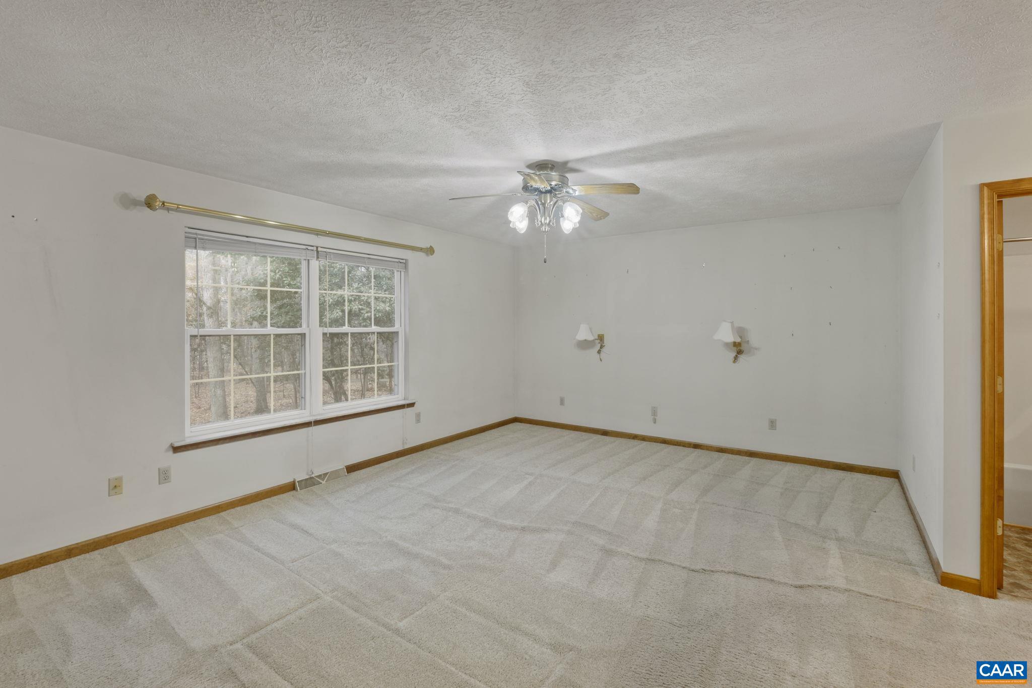 LAKE MONTICELLO - Residential