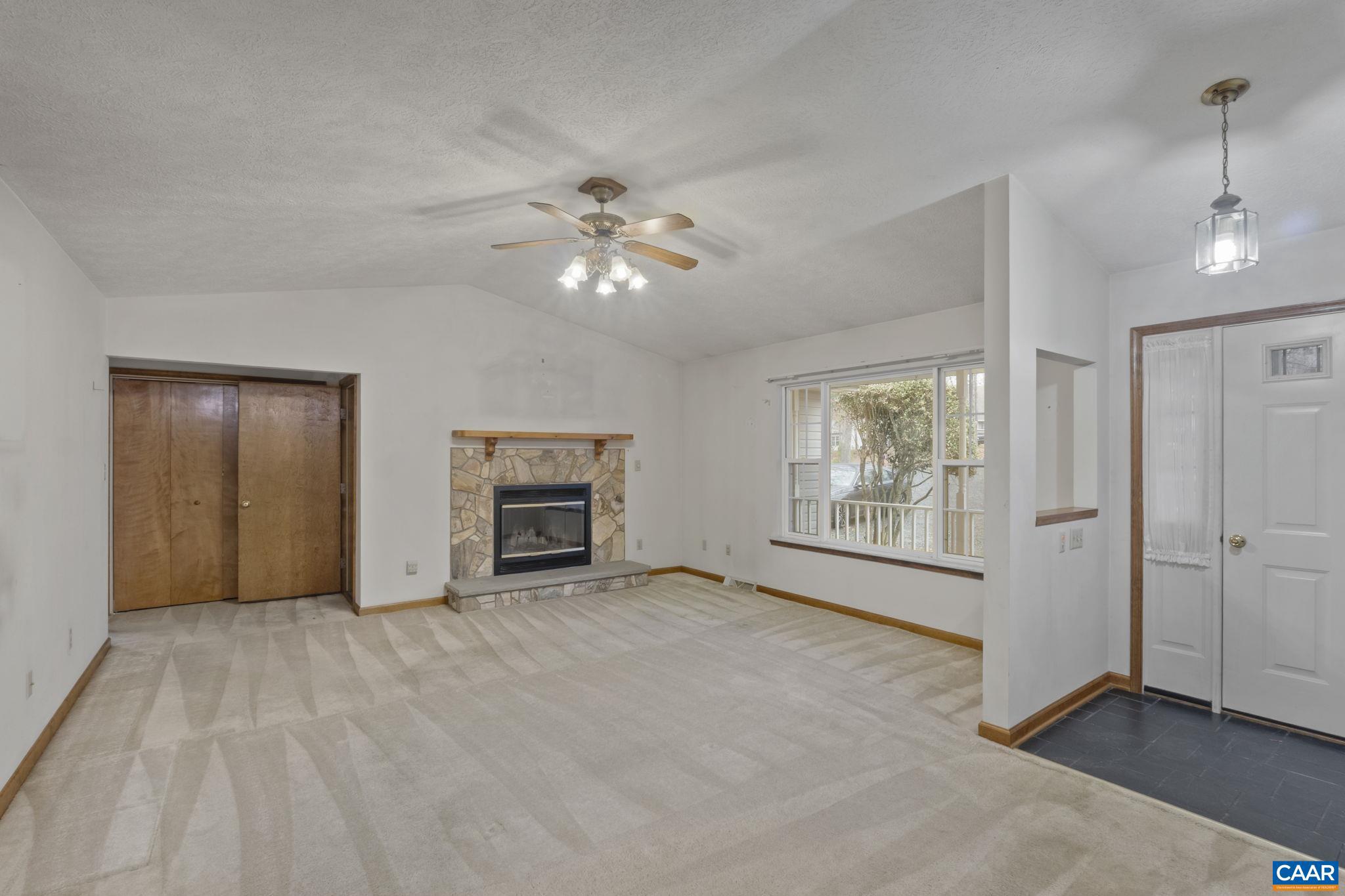 LAKE MONTICELLO - Residential