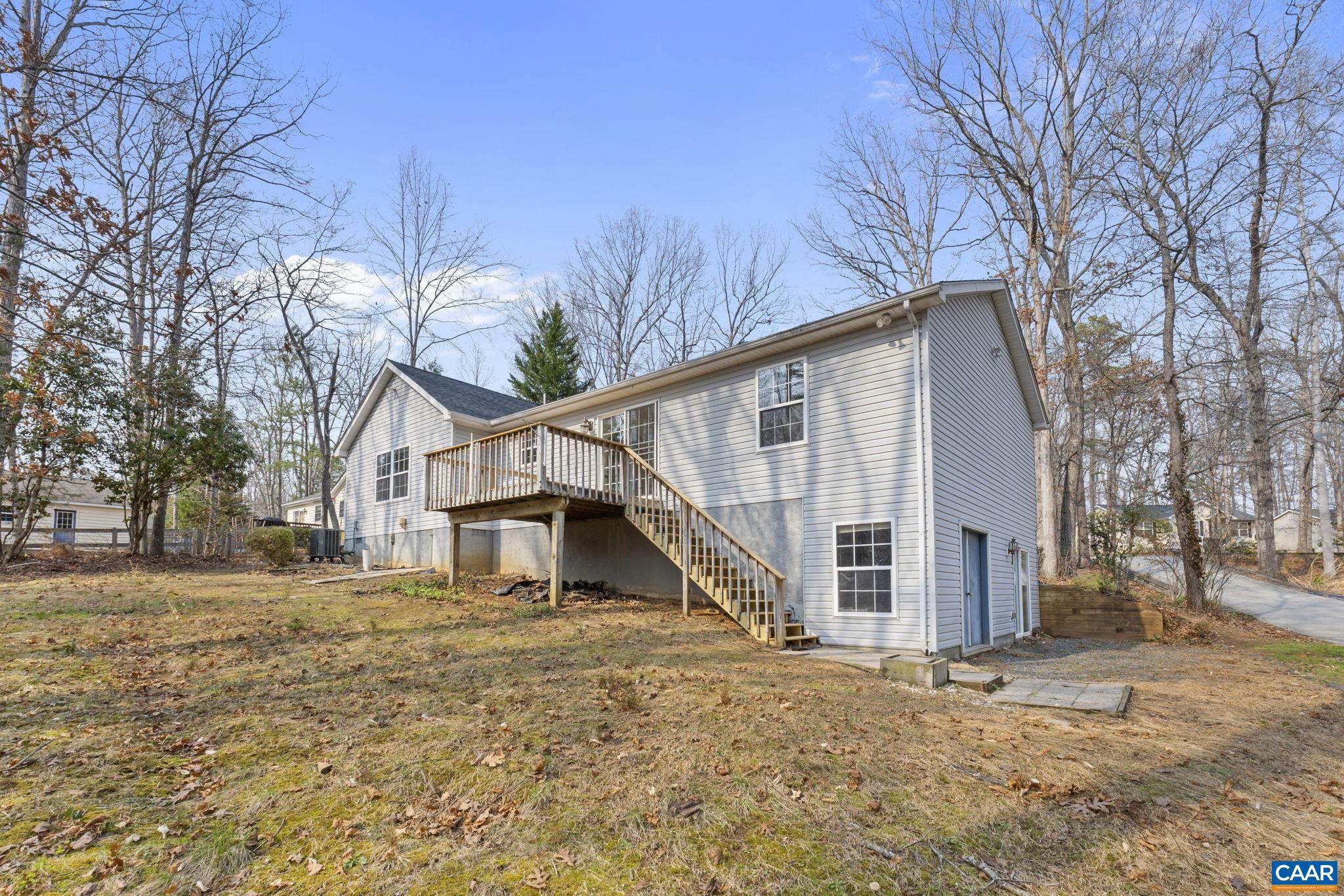 LAKE MONTICELLO - Residential