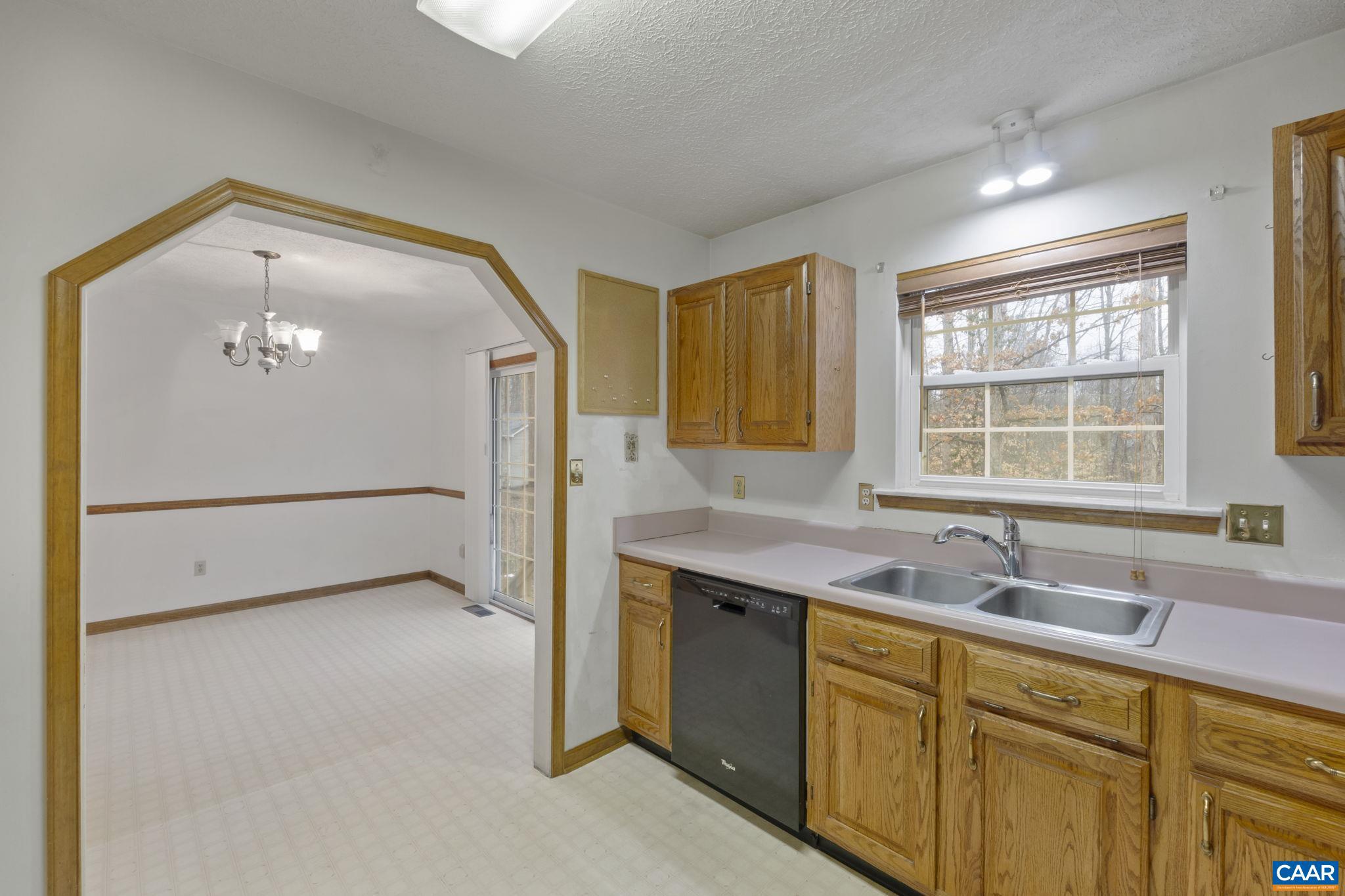 LAKE MONTICELLO - Residential