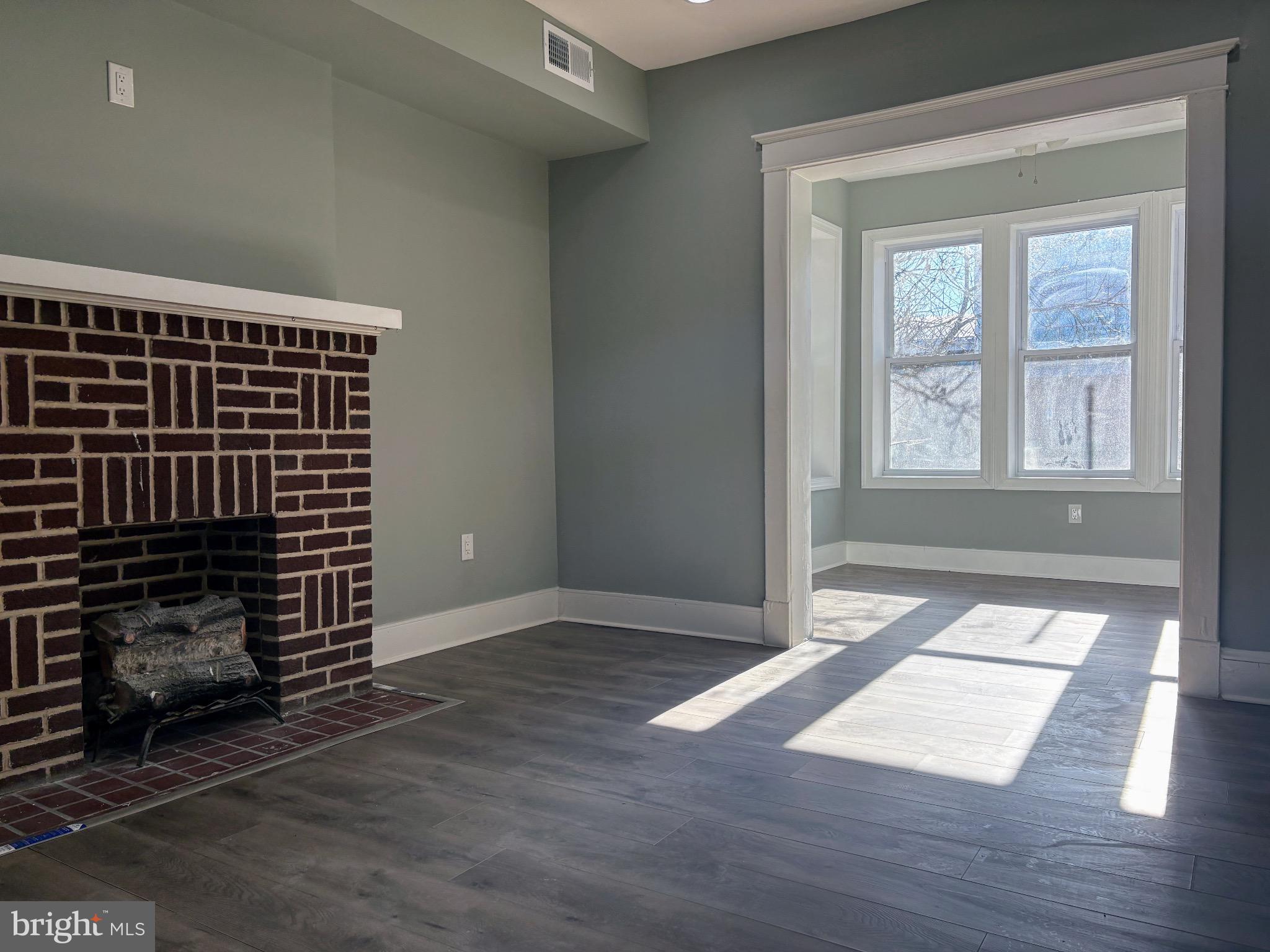 WAVERLY - Residential