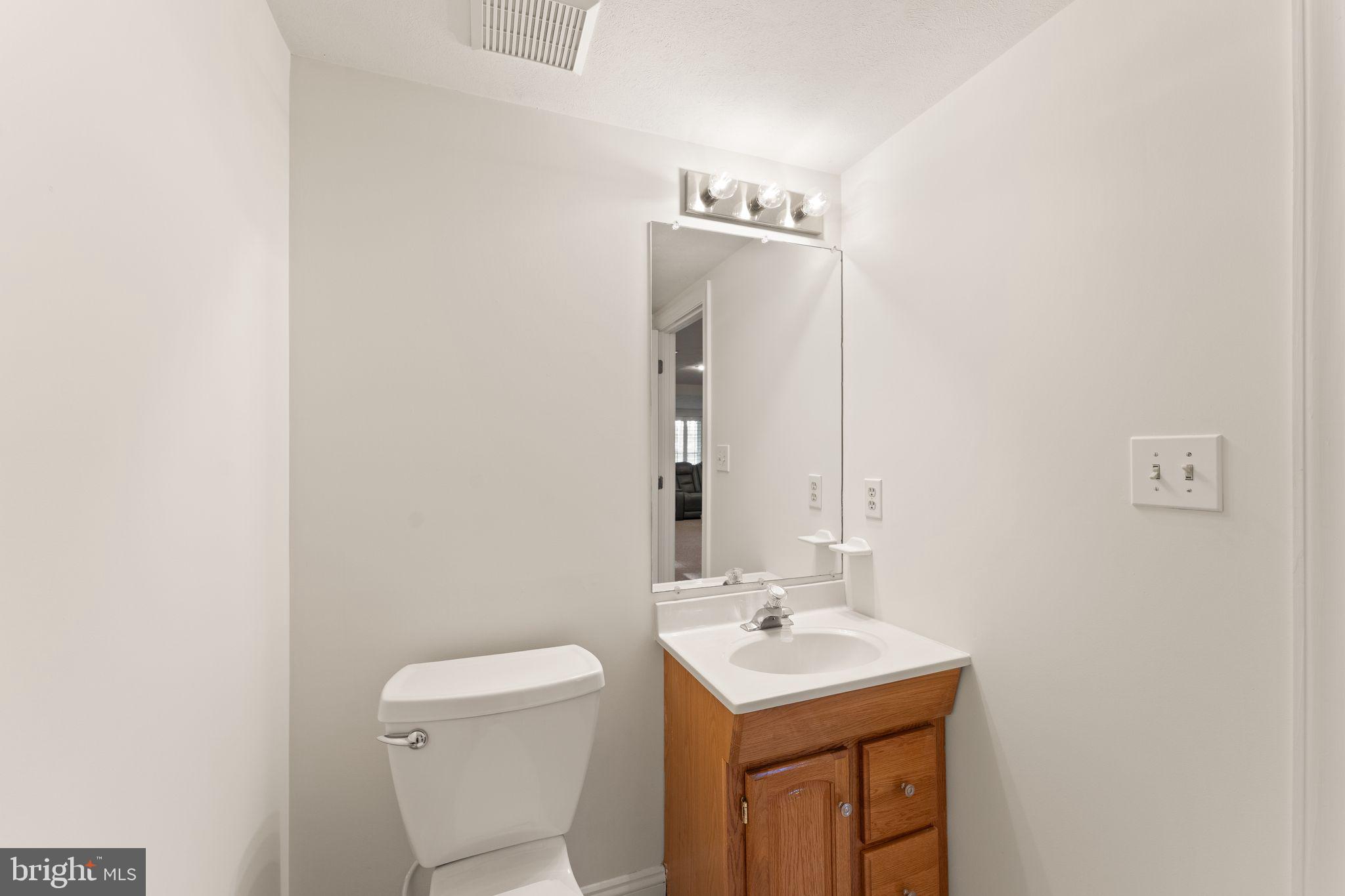 CHANTILLY ESTATES - Residential