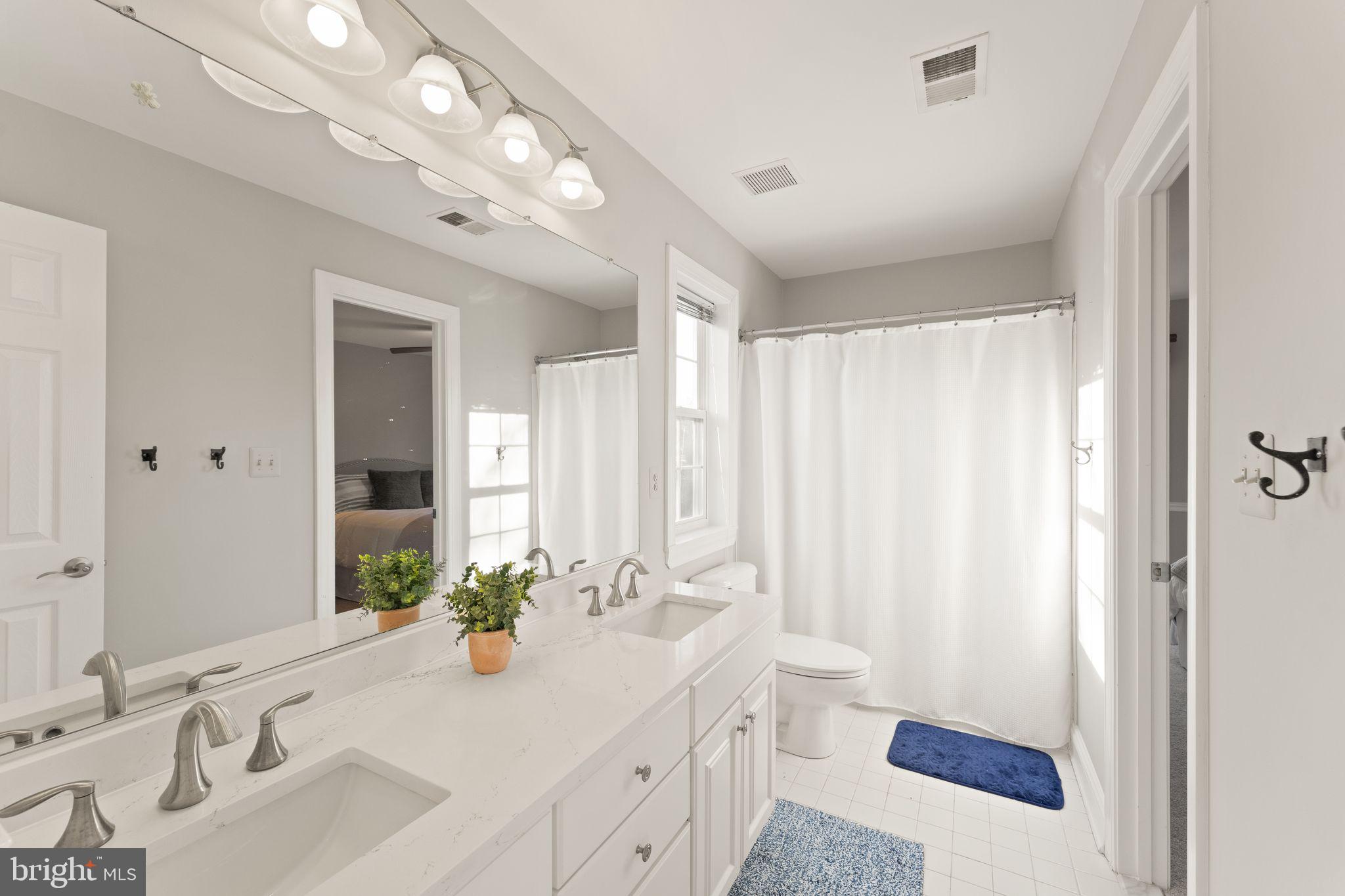 CHANTILLY ESTATES - Residential