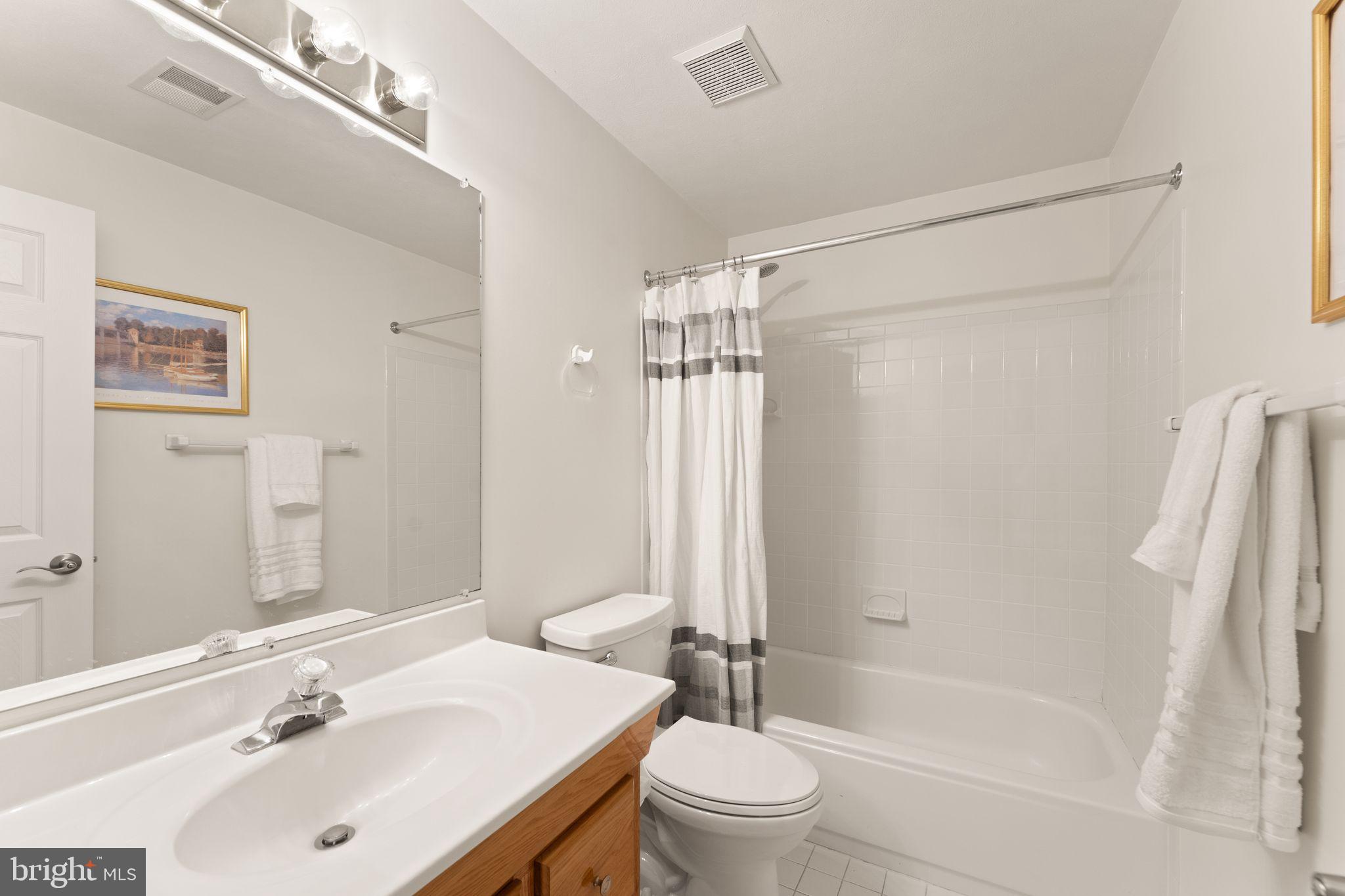 CHANTILLY ESTATES - Residential