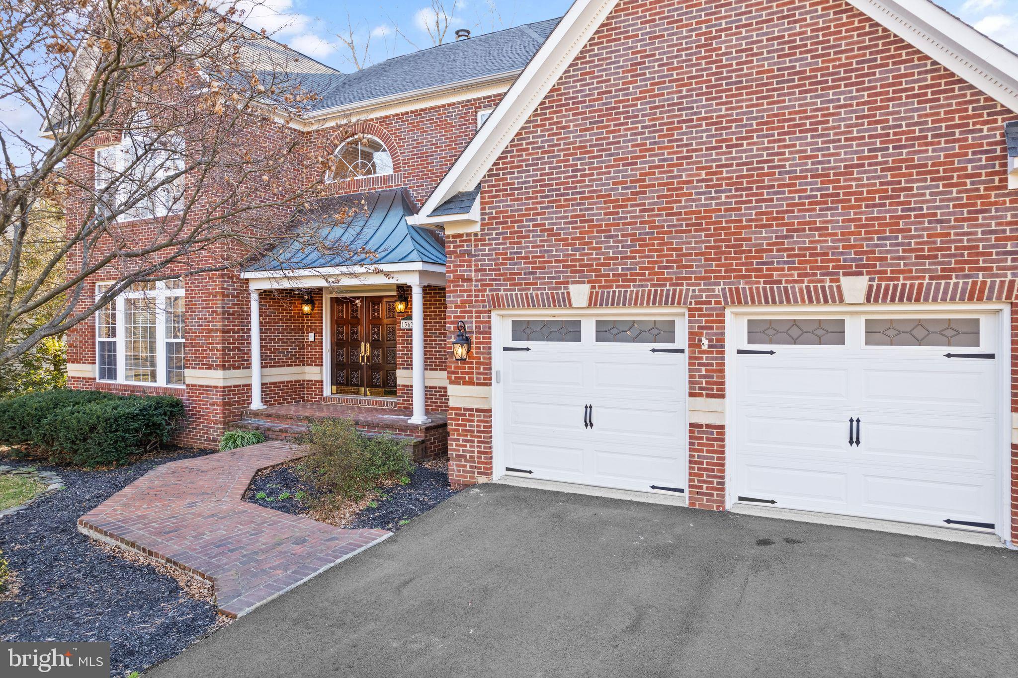 CHANTILLY ESTATES - Residential