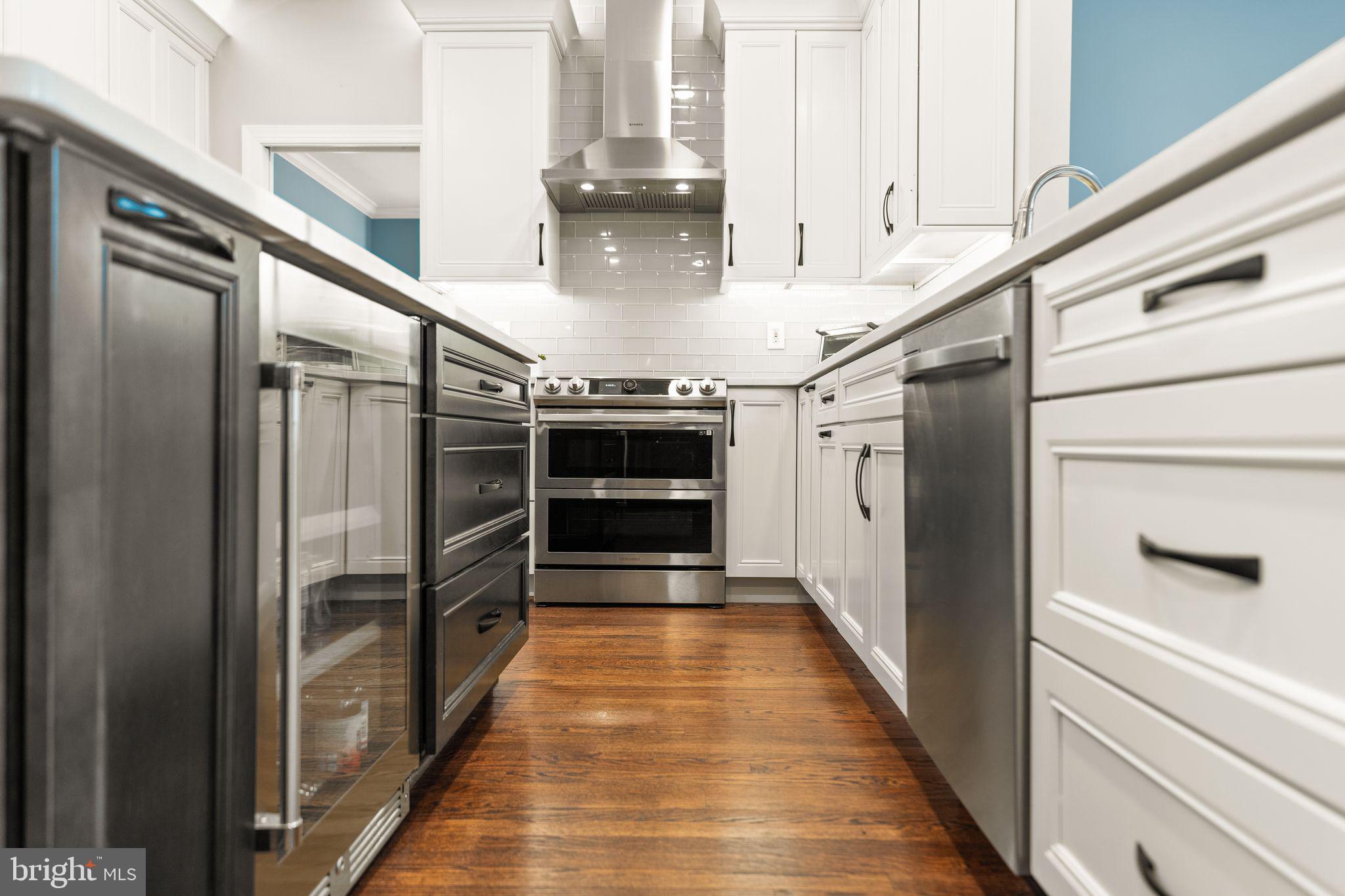 CHANTILLY ESTATES - Residential