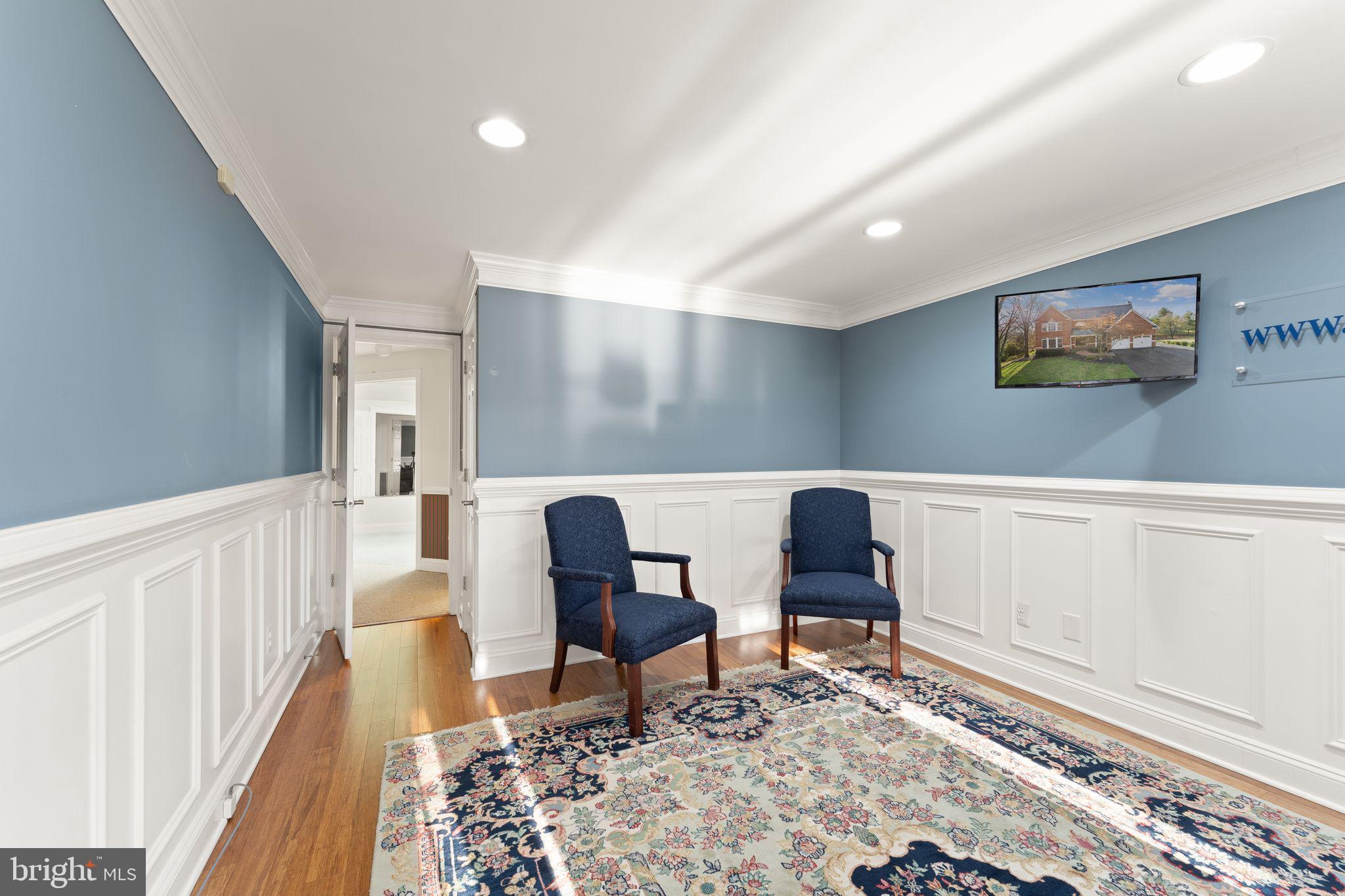 CHANTILLY ESTATES - Residential