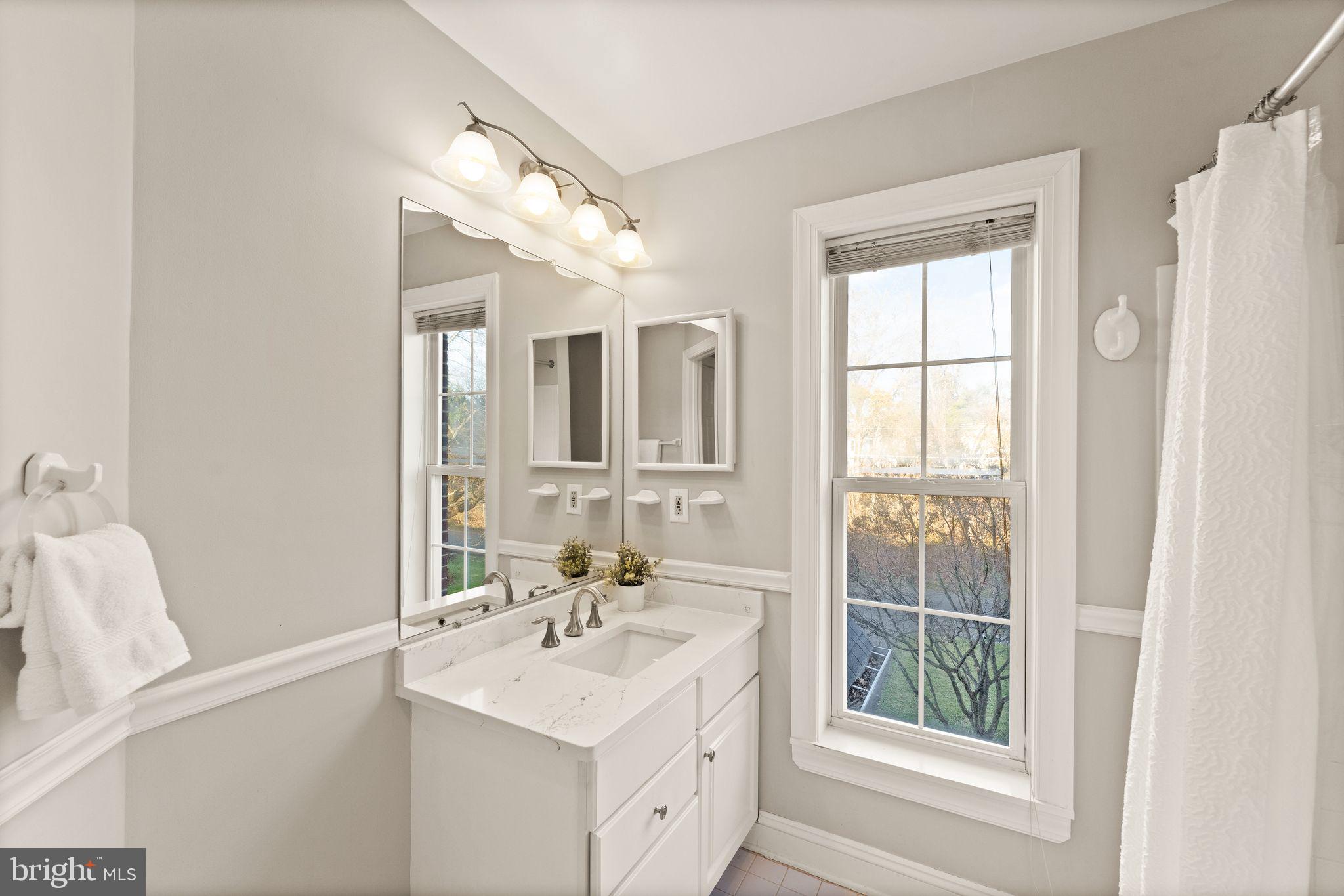 CHANTILLY ESTATES - Residential