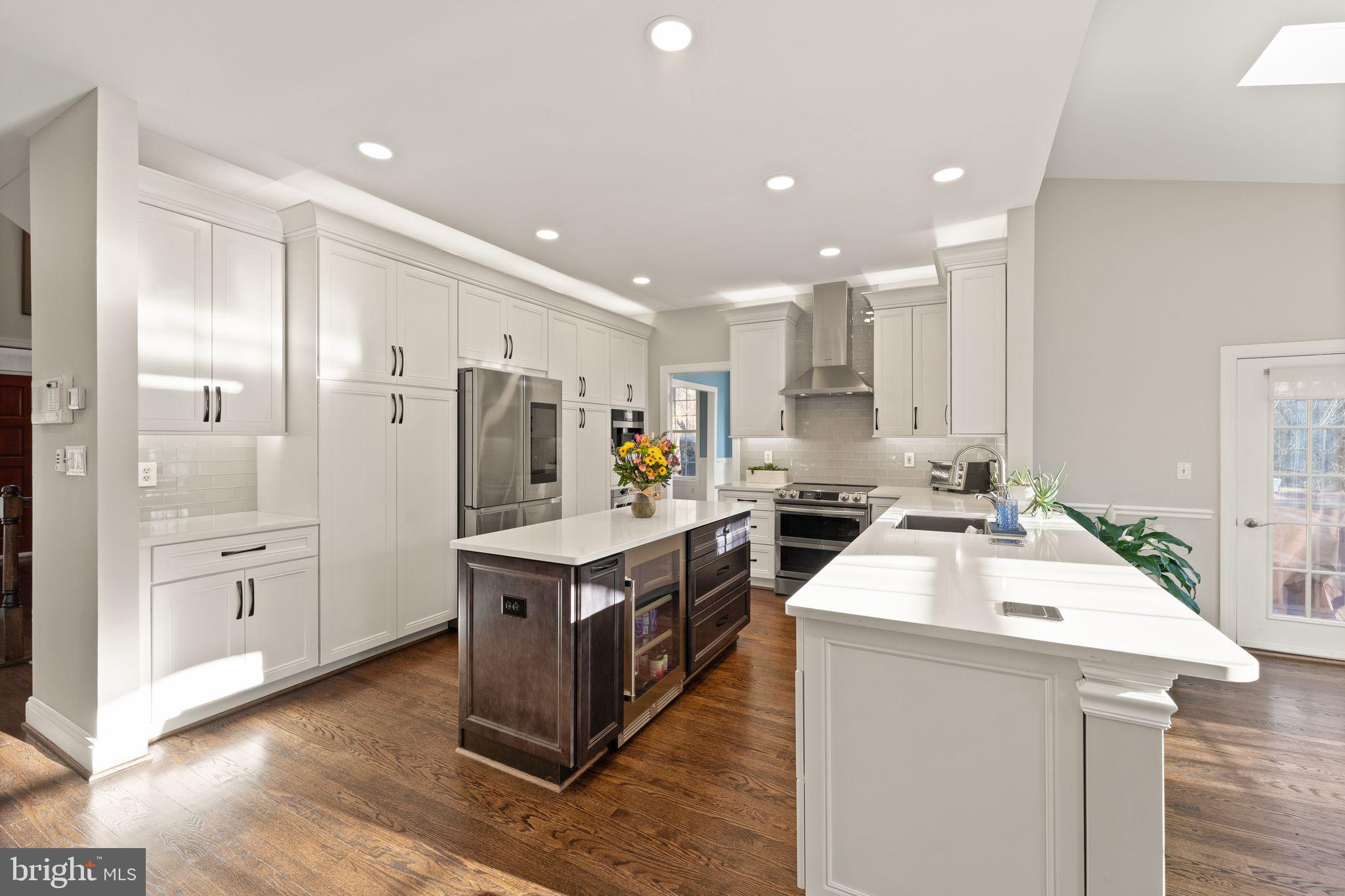 CHANTILLY ESTATES - Residential