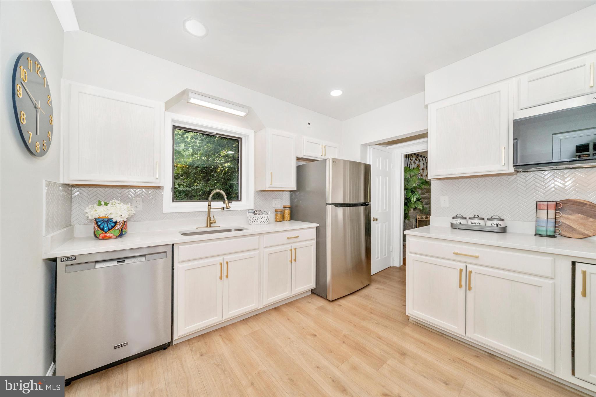 MICHIGAN PARK HILLS - Residential