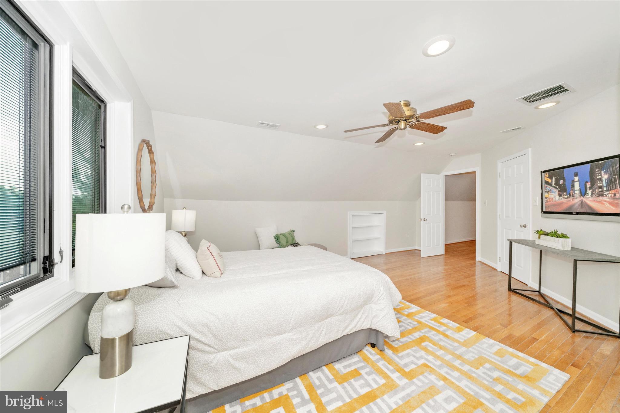 MICHIGAN PARK HILLS - Residential