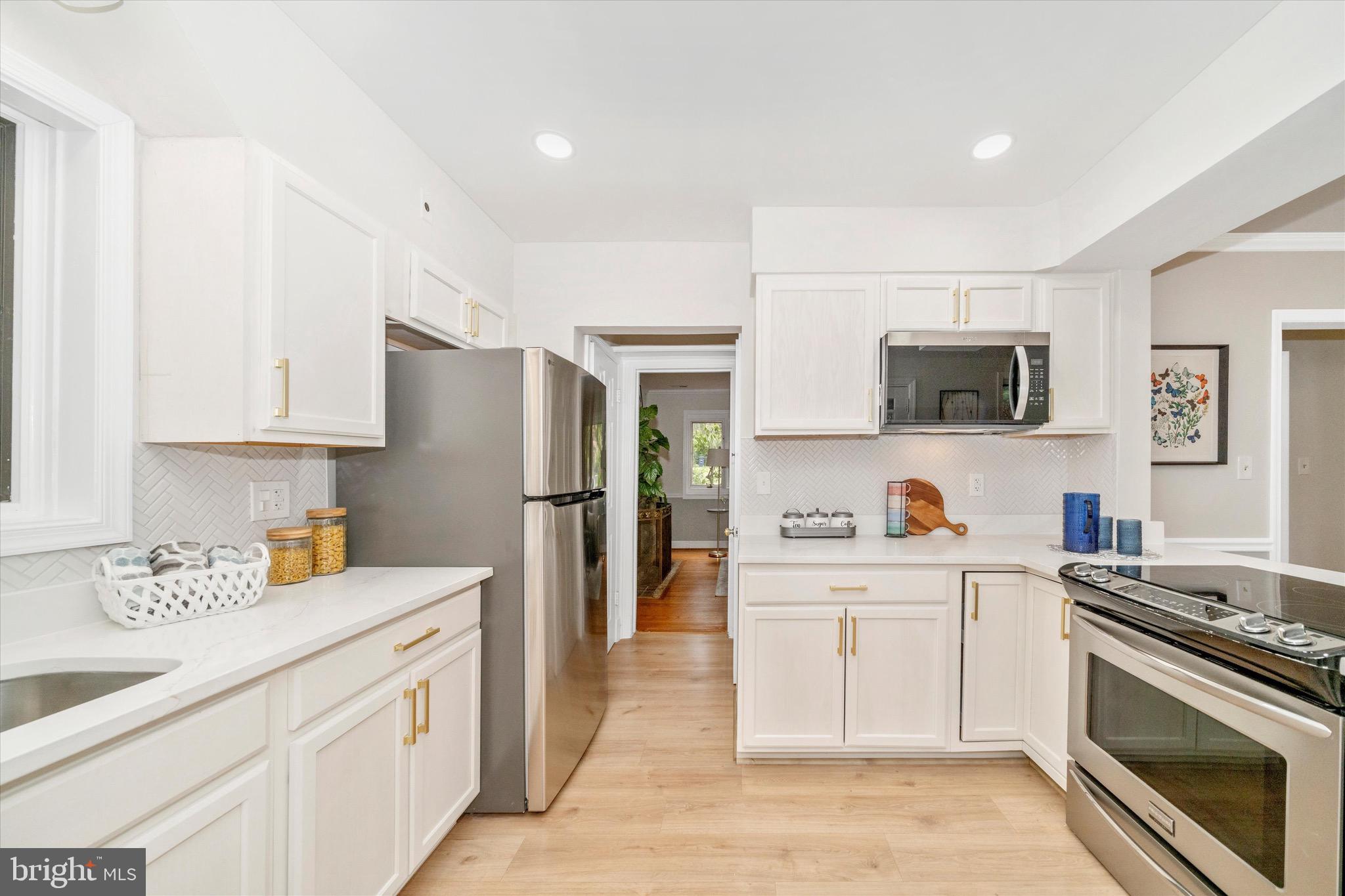 MICHIGAN PARK HILLS - Residential