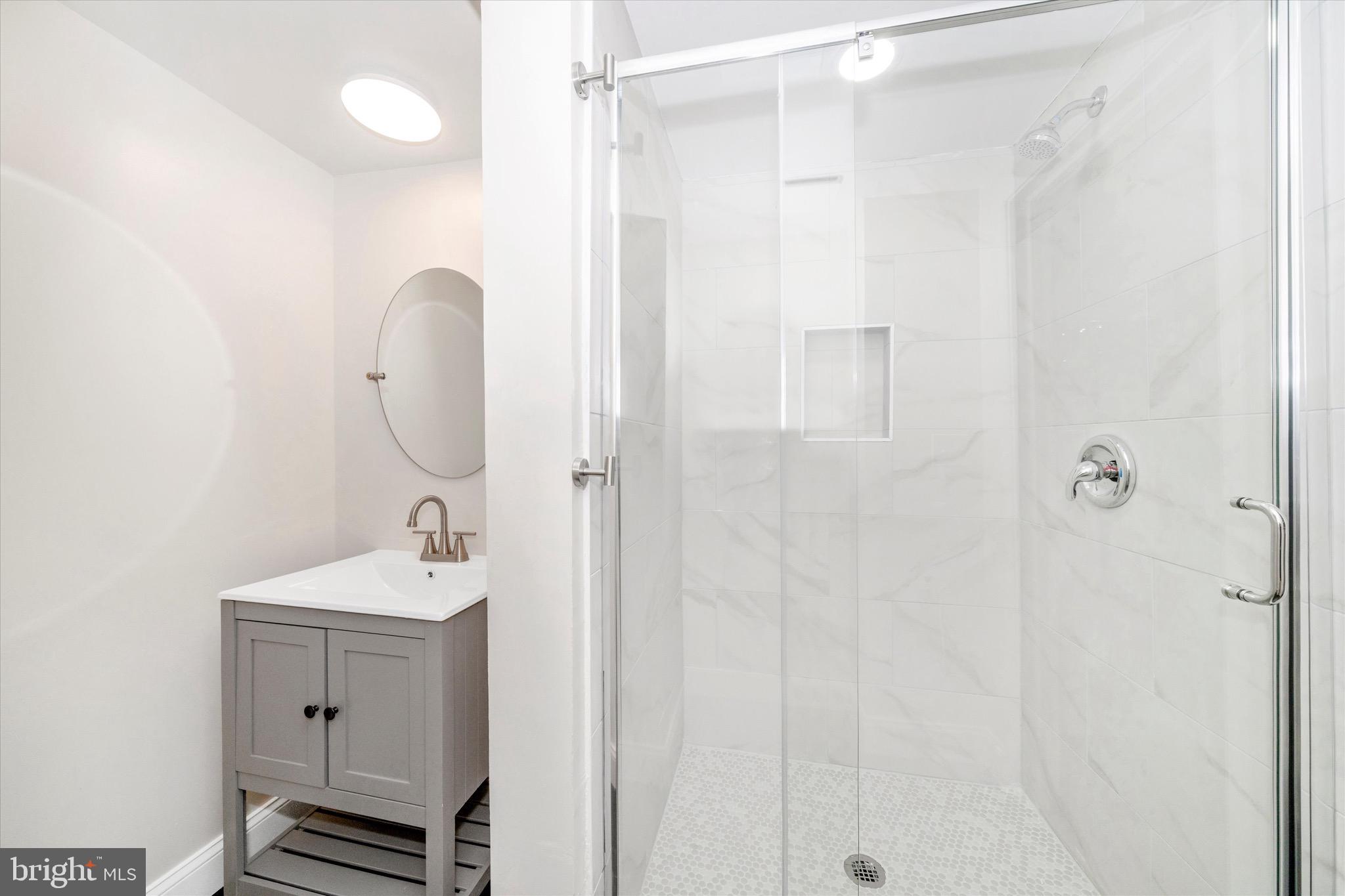 MICHIGAN PARK HILLS - Residential