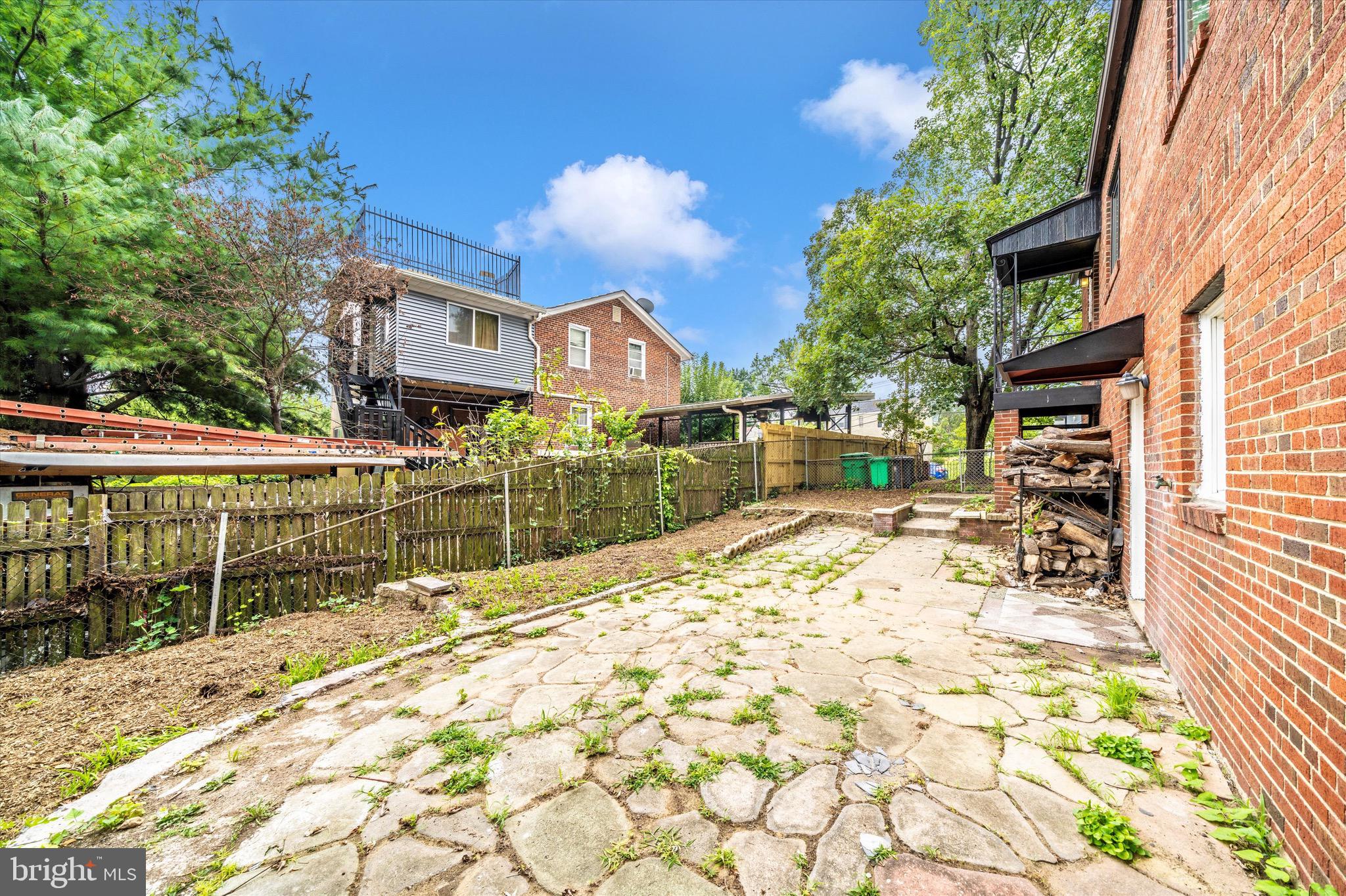 MICHIGAN PARK HILLS - Residential