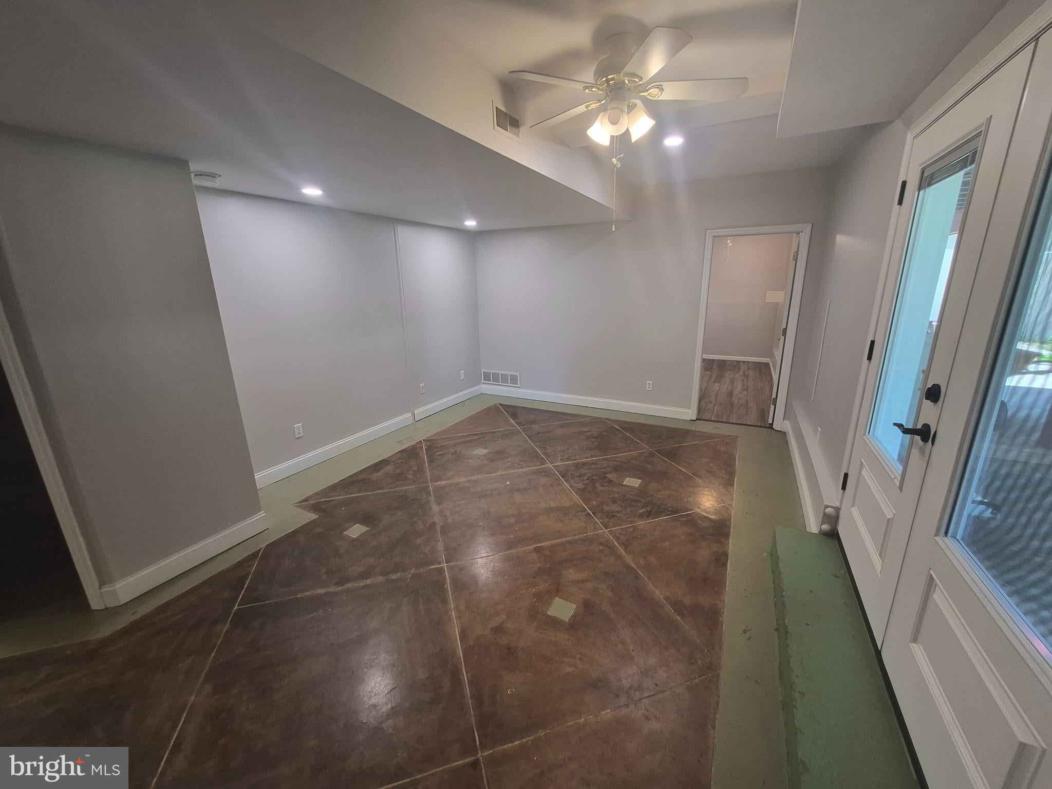 1211 NOTTINGHAM ROAD