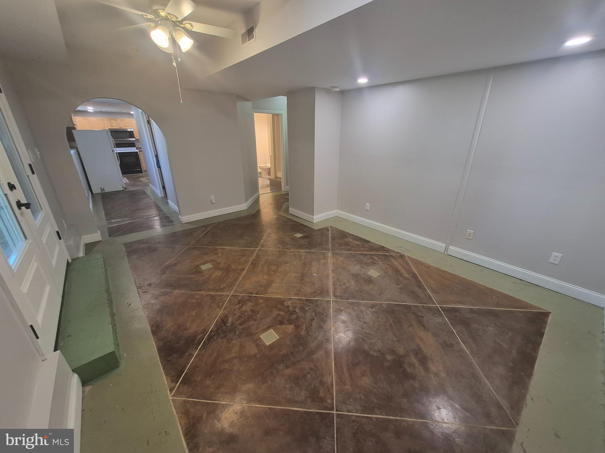 1211 NOTTINGHAM ROAD