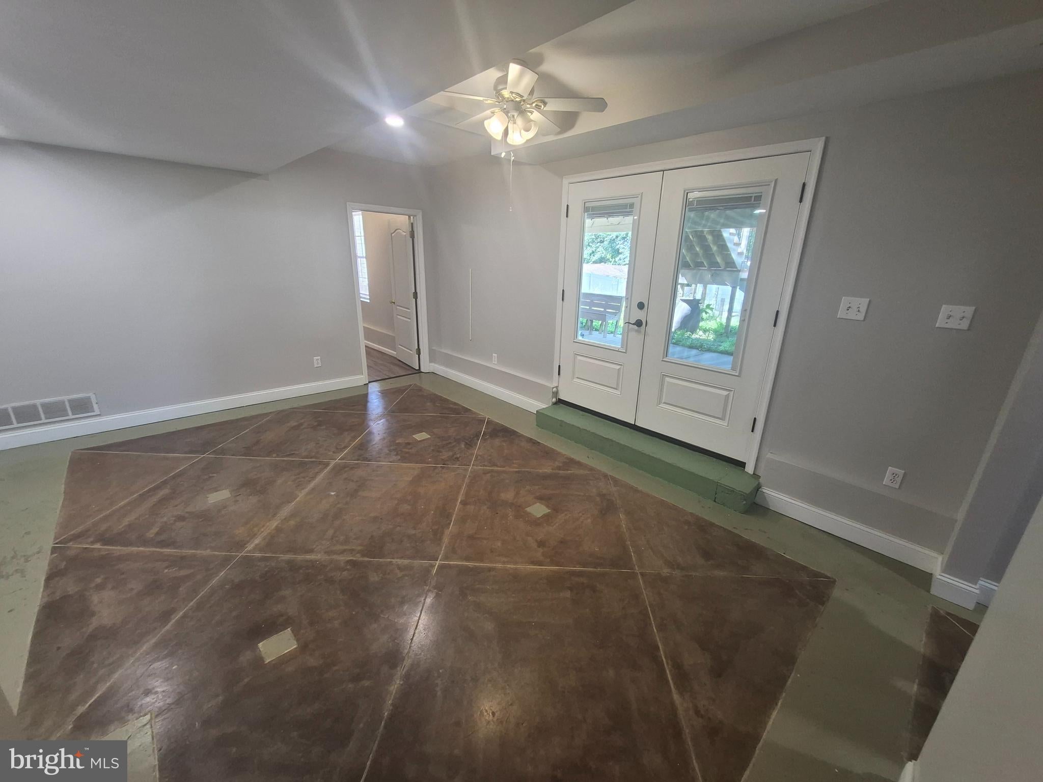 1211 NOTTINGHAM ROAD