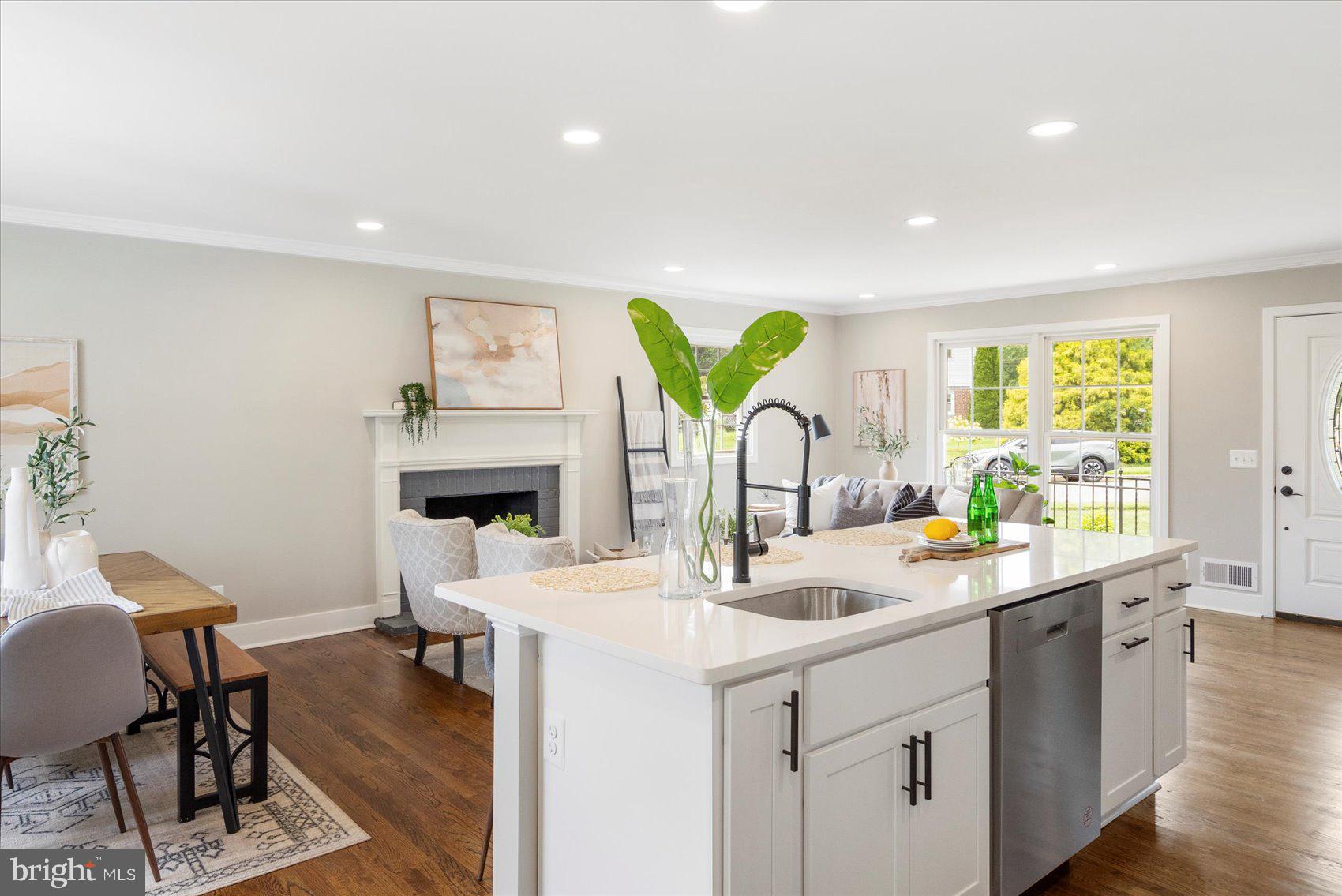 THORNLEIGH - Residential