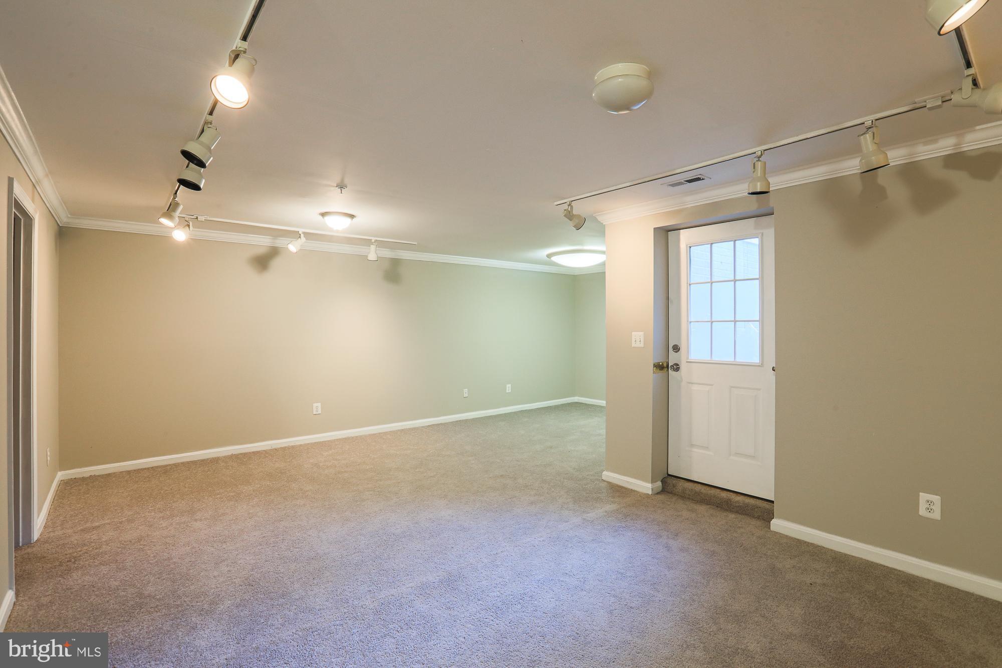 GREENBRIER HILLS - Residential