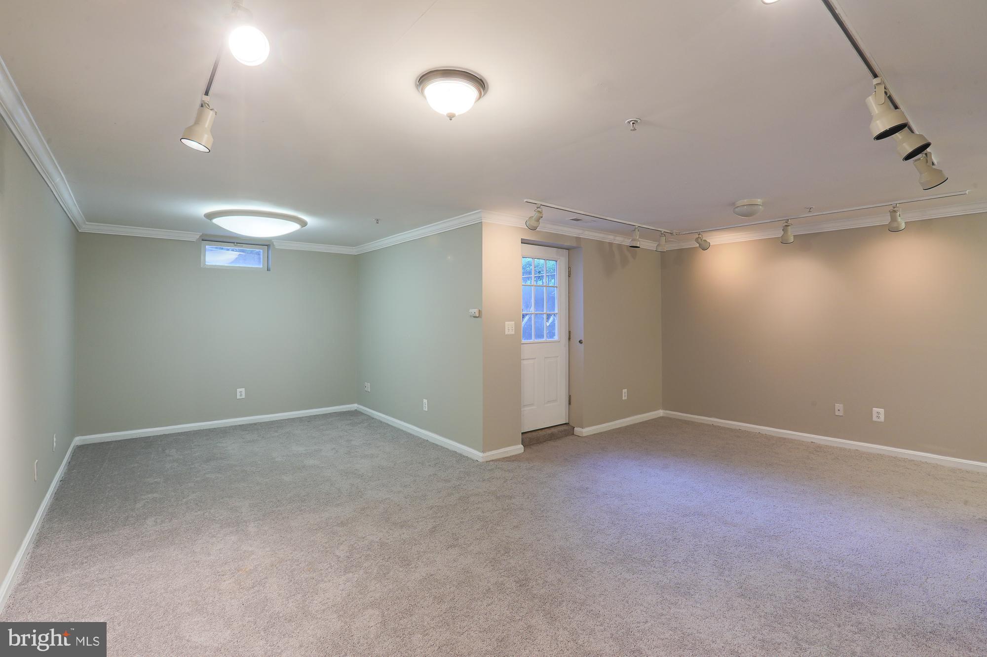 GREENBRIER HILLS - Residential