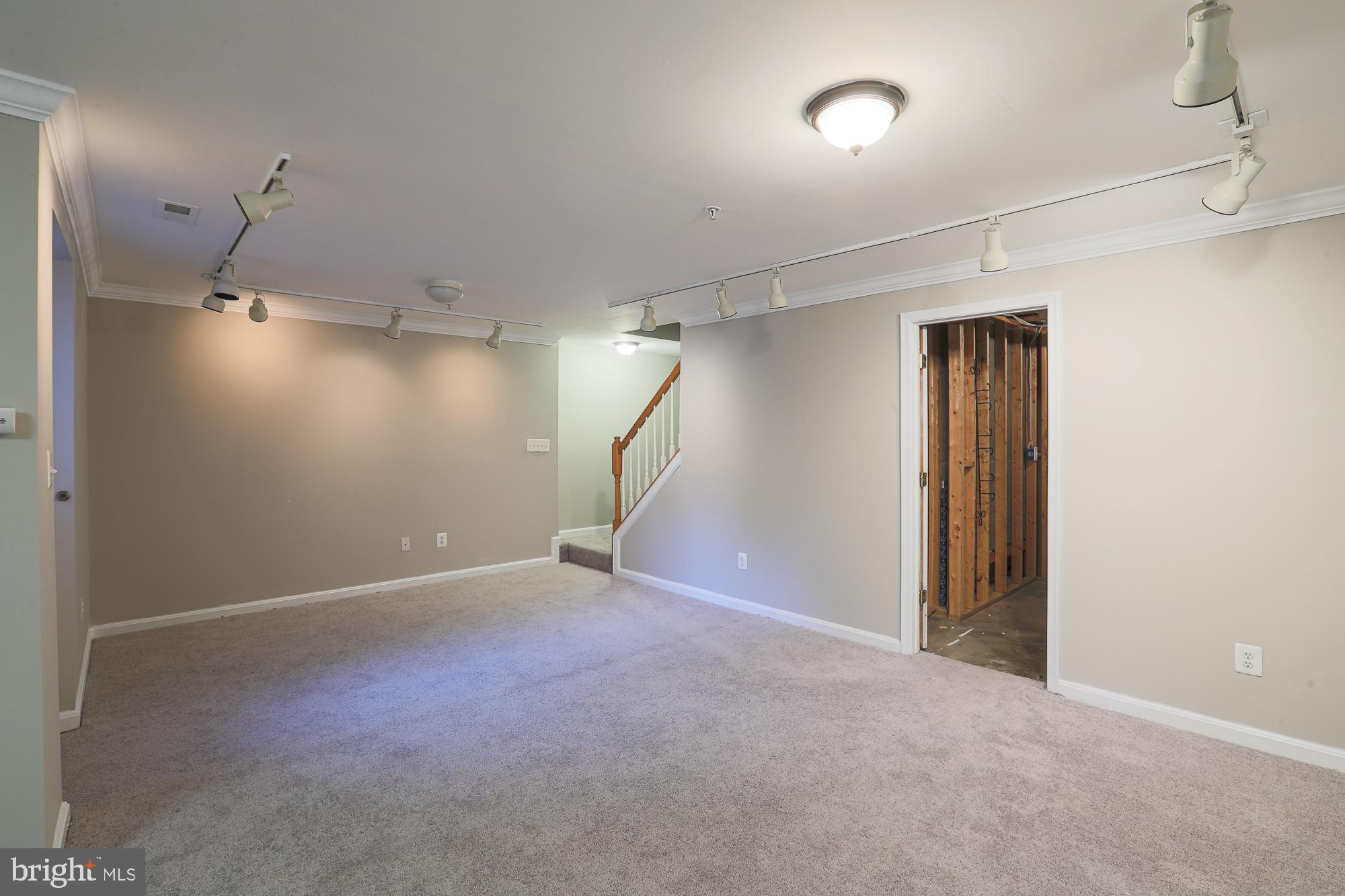 GREENBRIER HILLS - Residential