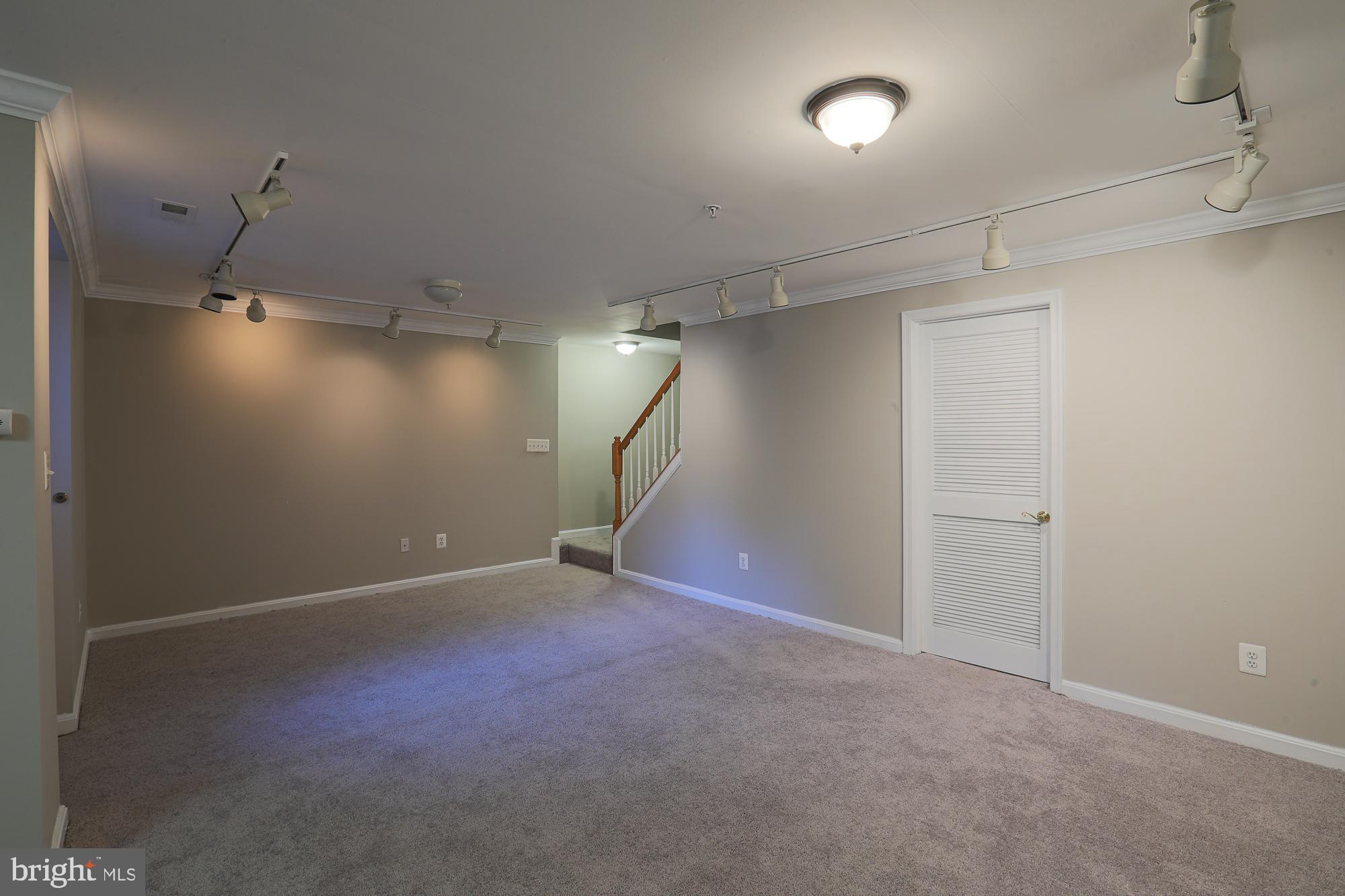 GREENBRIER HILLS - Residential