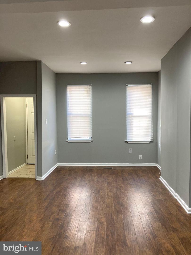 POINT BREEZE - Residential Lease