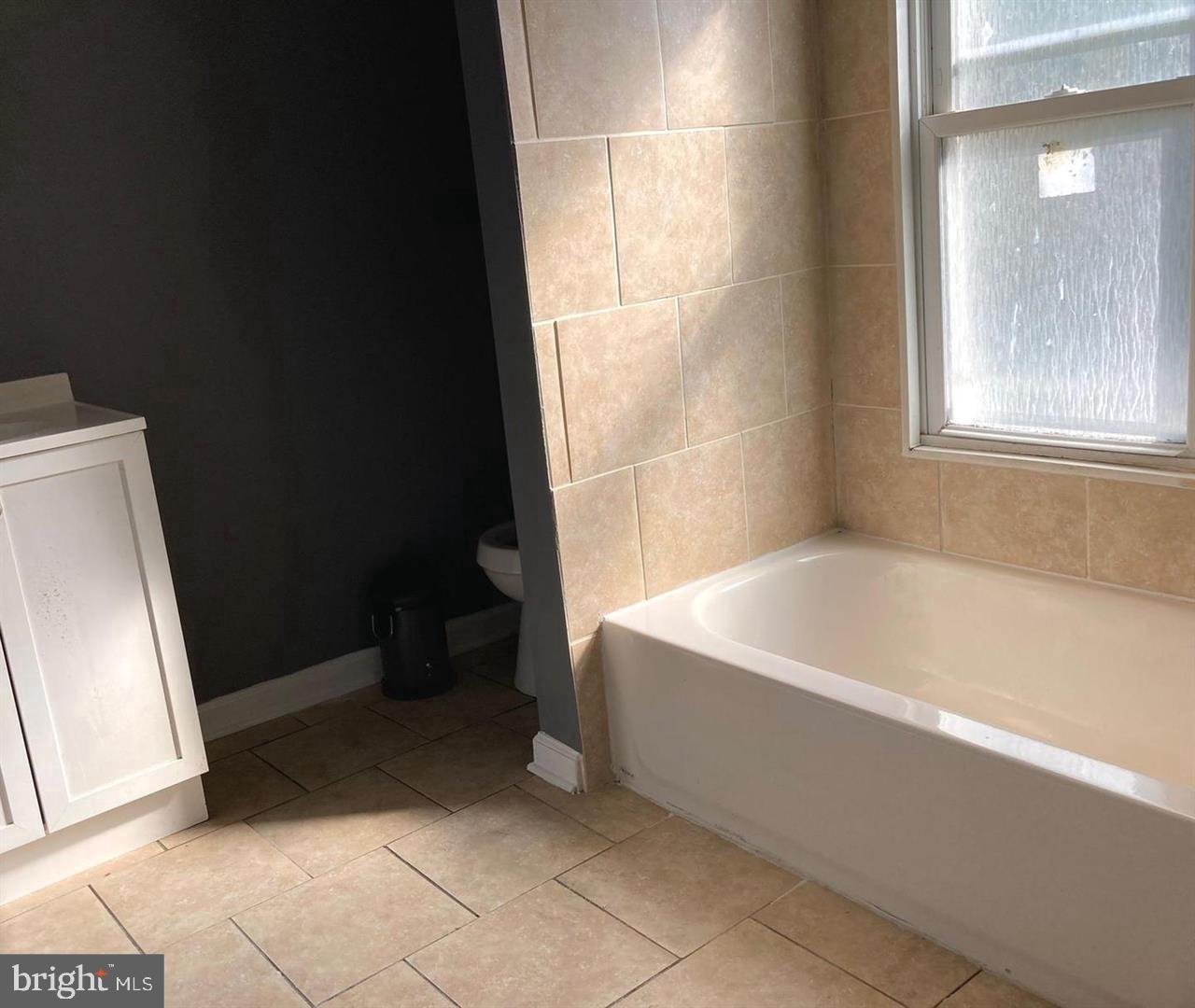 POINT BREEZE - Residential Lease