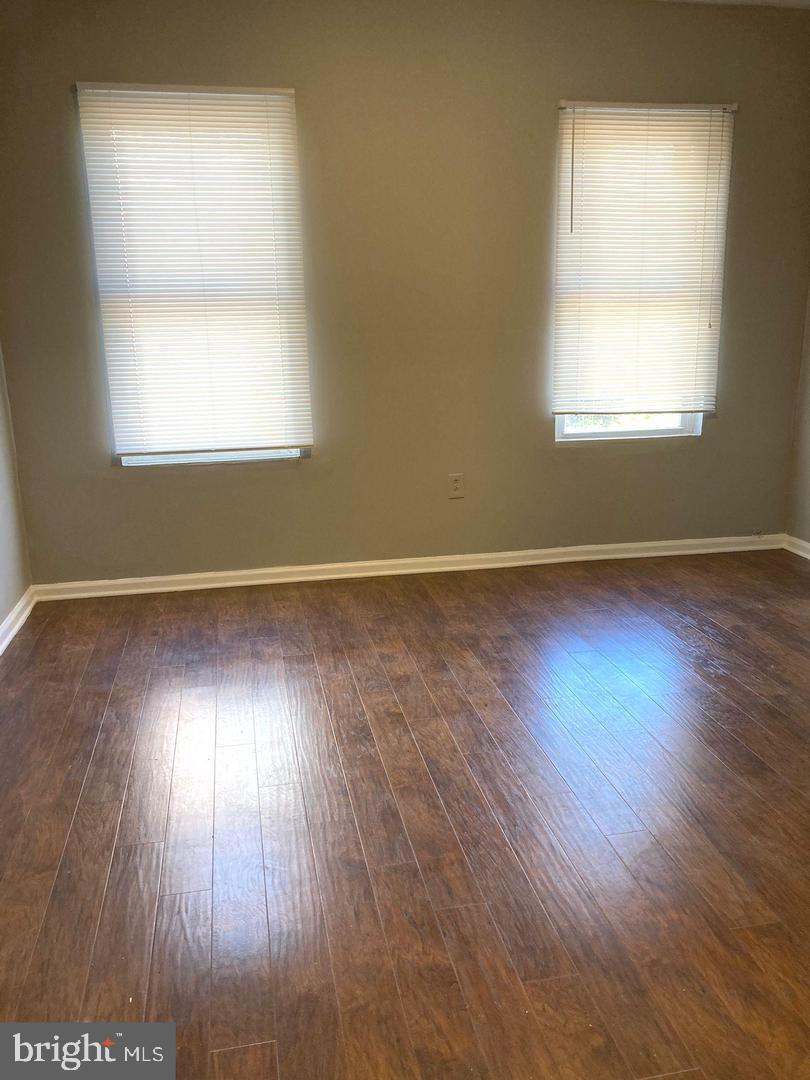 POINT BREEZE - Residential Lease