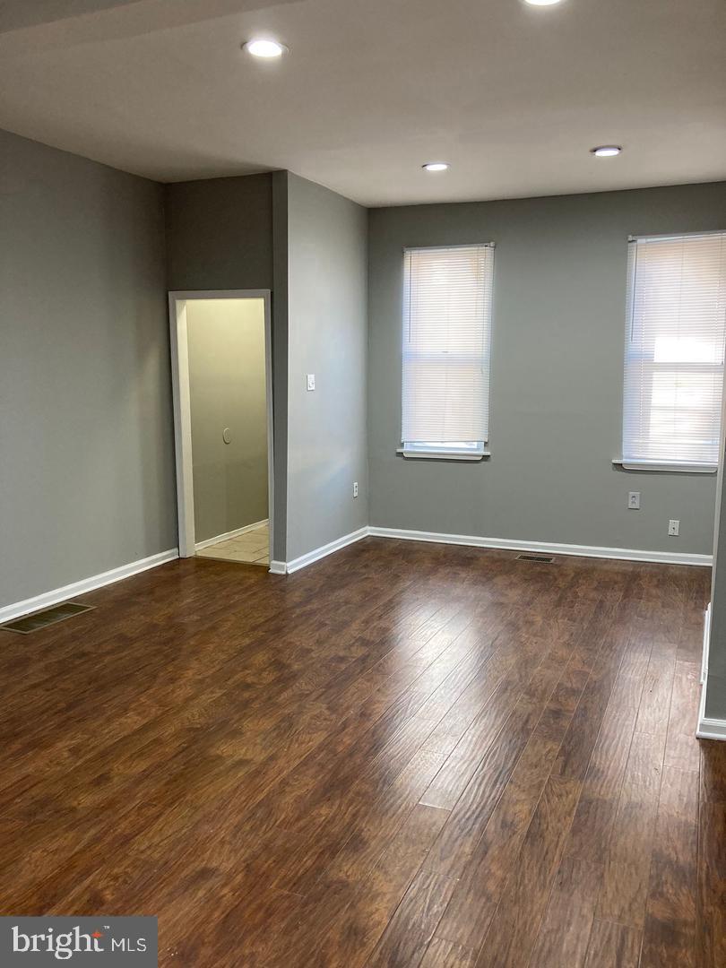 POINT BREEZE - Residential Lease