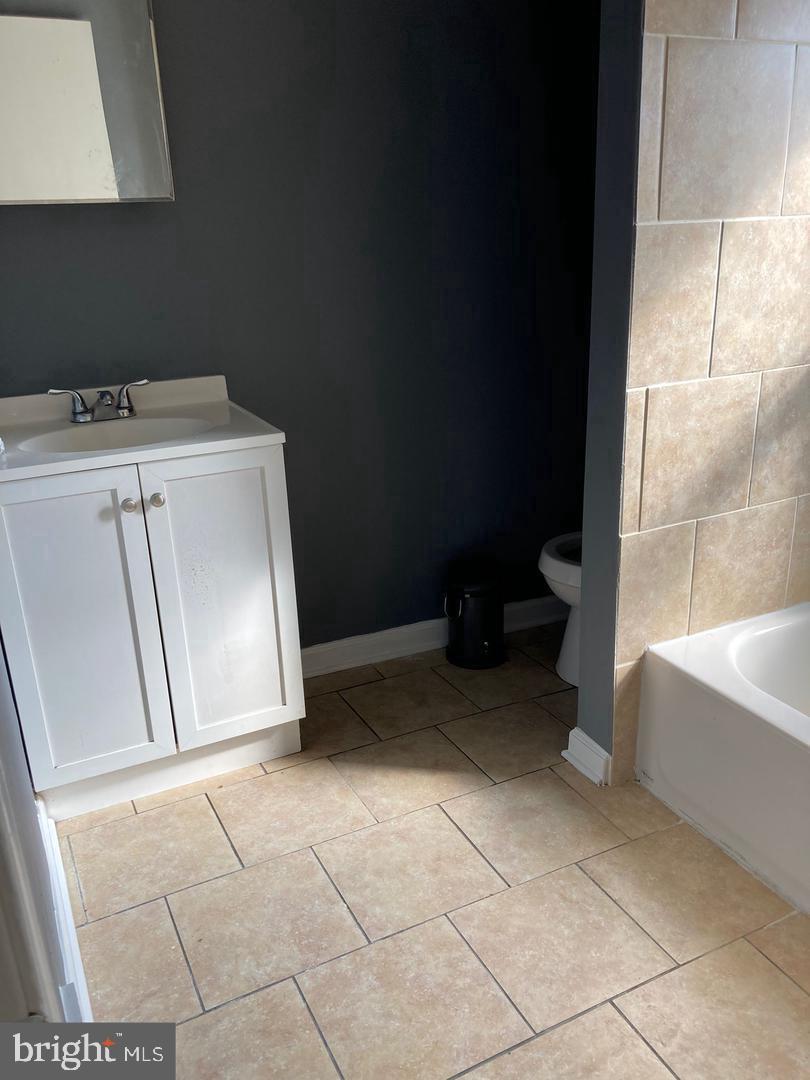 POINT BREEZE - Residential Lease