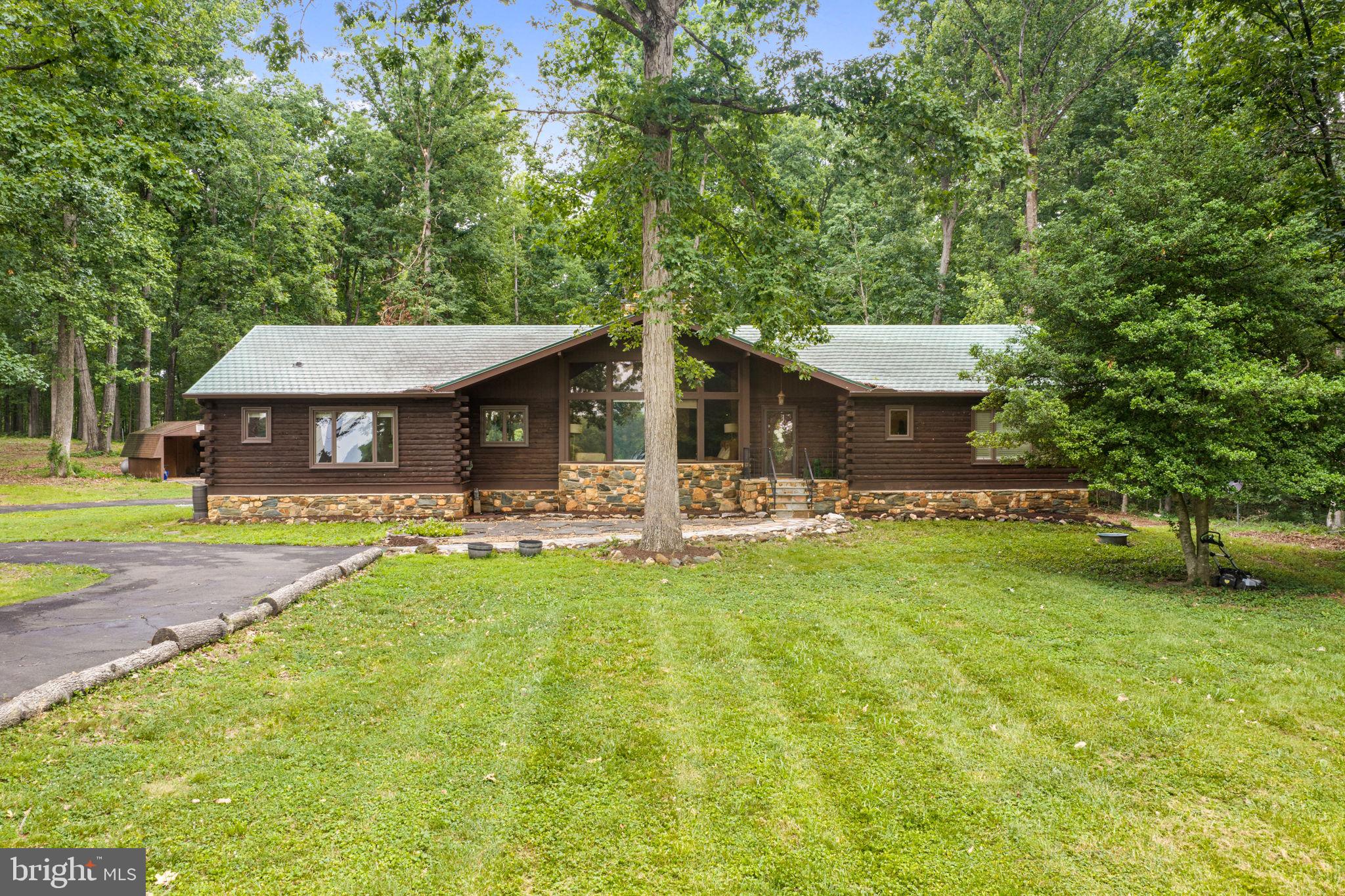 10904 MANLEY ROAD