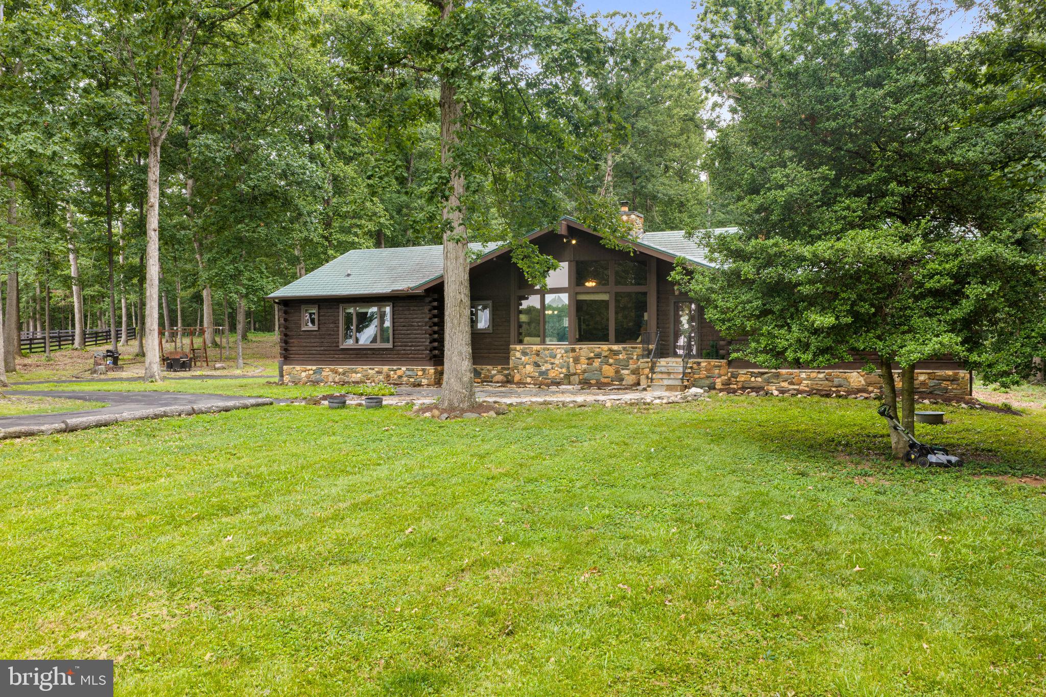 10904 MANLEY ROAD