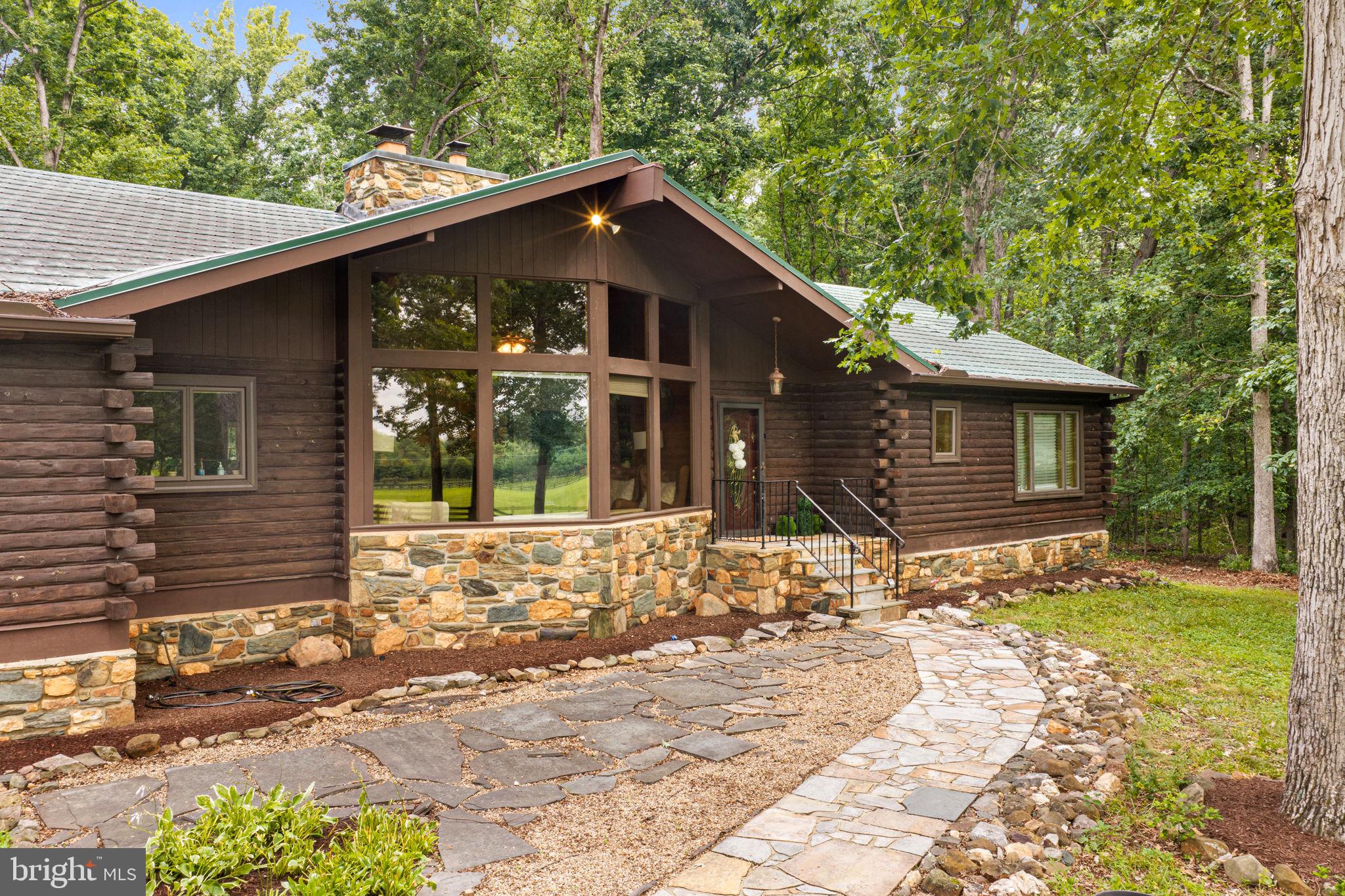 10904 MANLEY ROAD