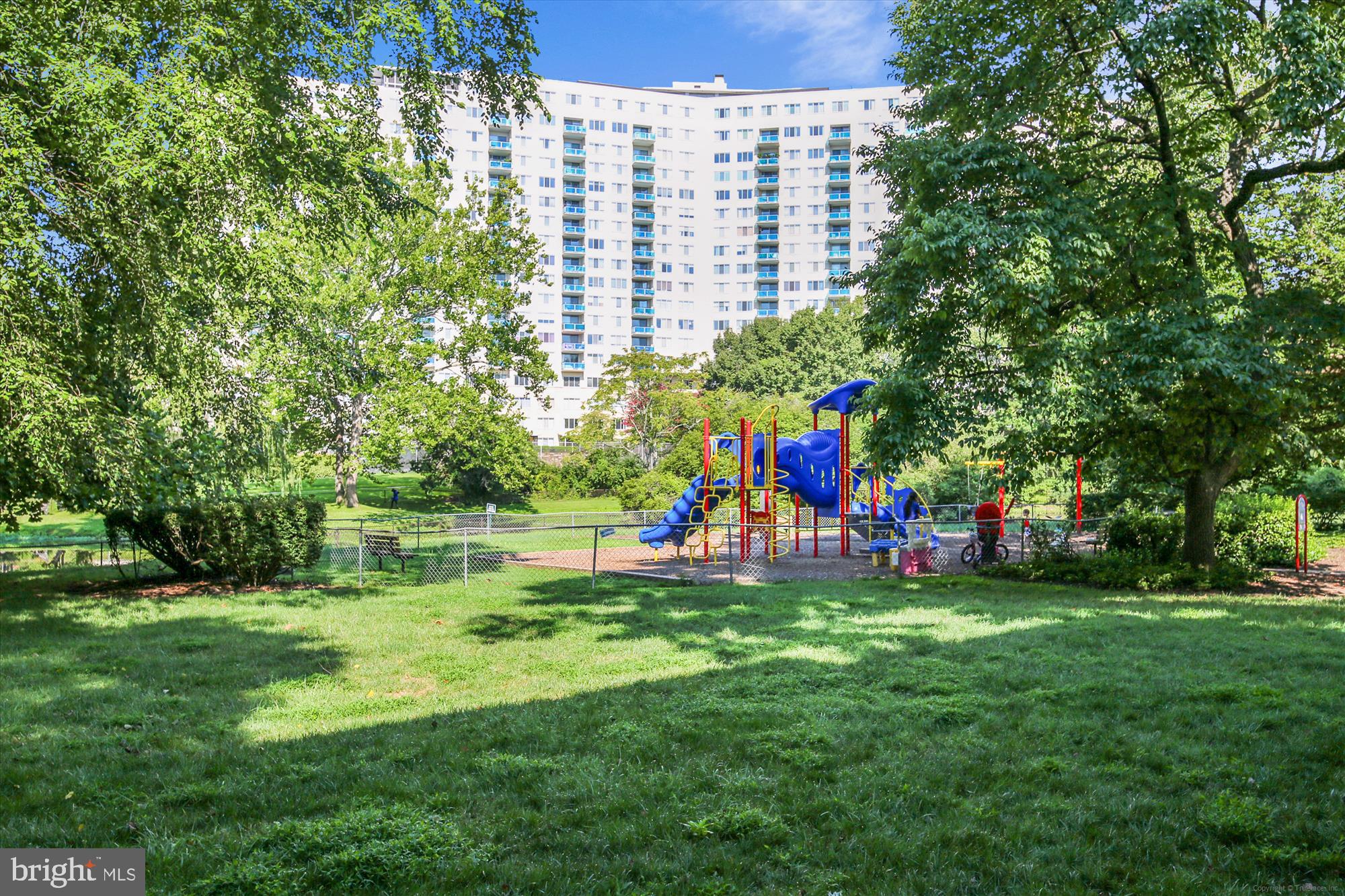 GROSVENOR PARK - Residential