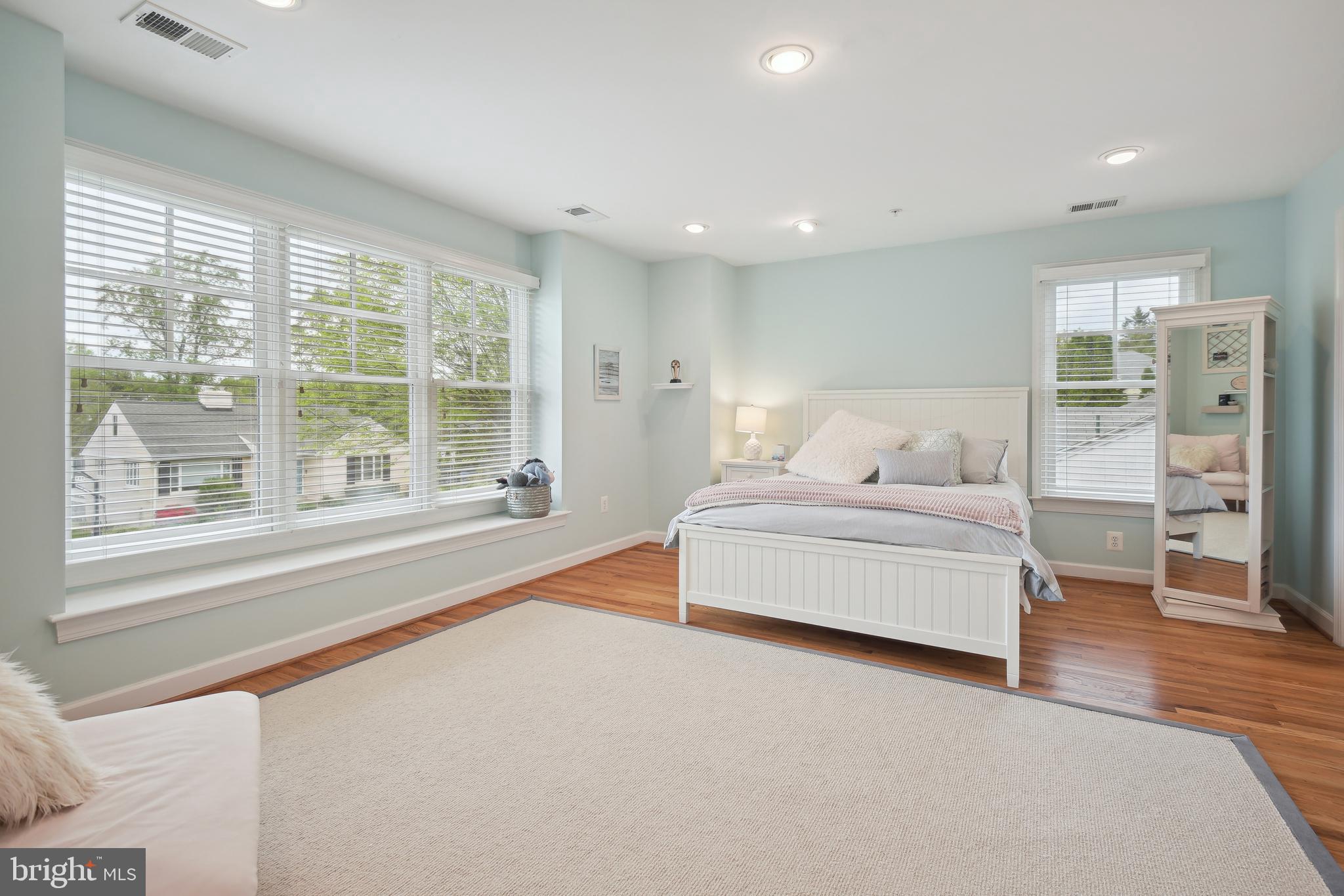 ALTA VISTA TERRACE - Residential