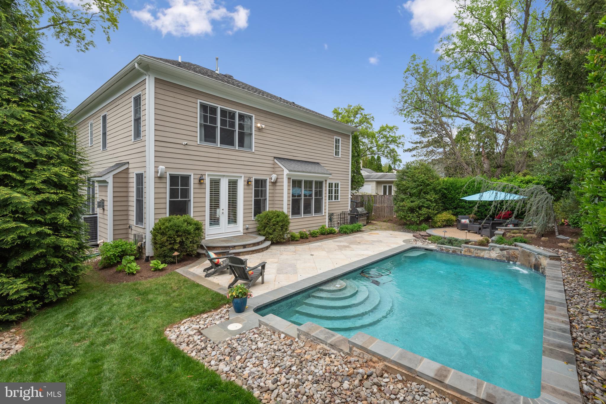 ALTA VISTA TERRACE - Residential