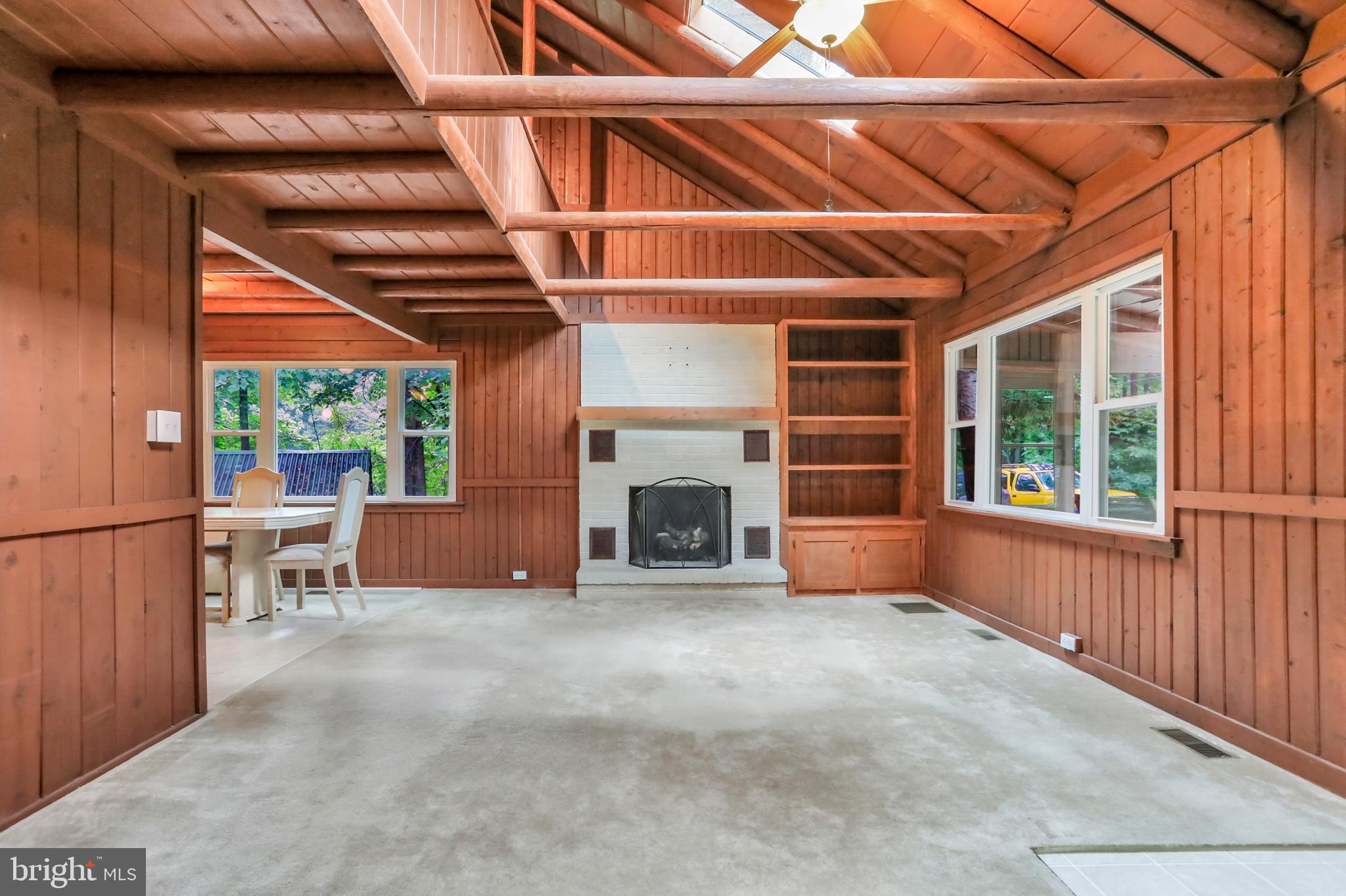 SHANNONDALE - Residential