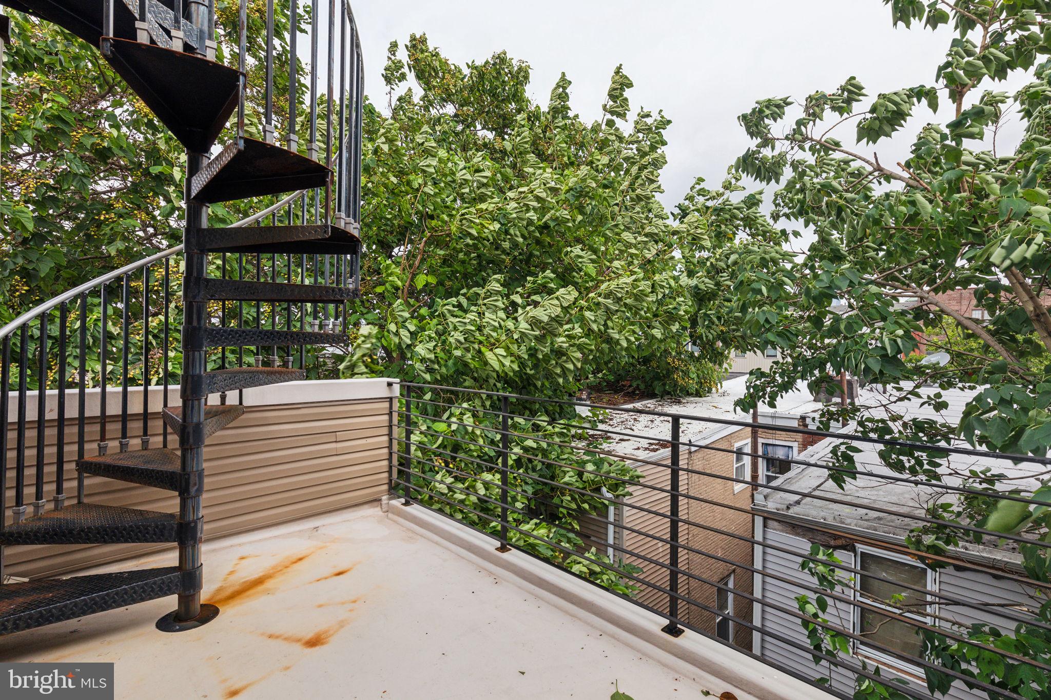 POINT BREEZE - Residential