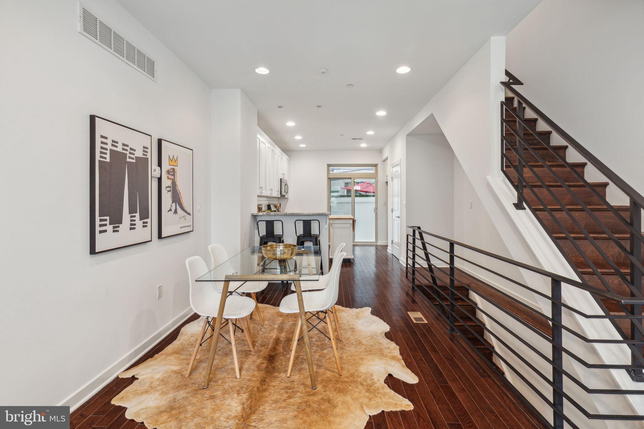 POINT BREEZE - Residential