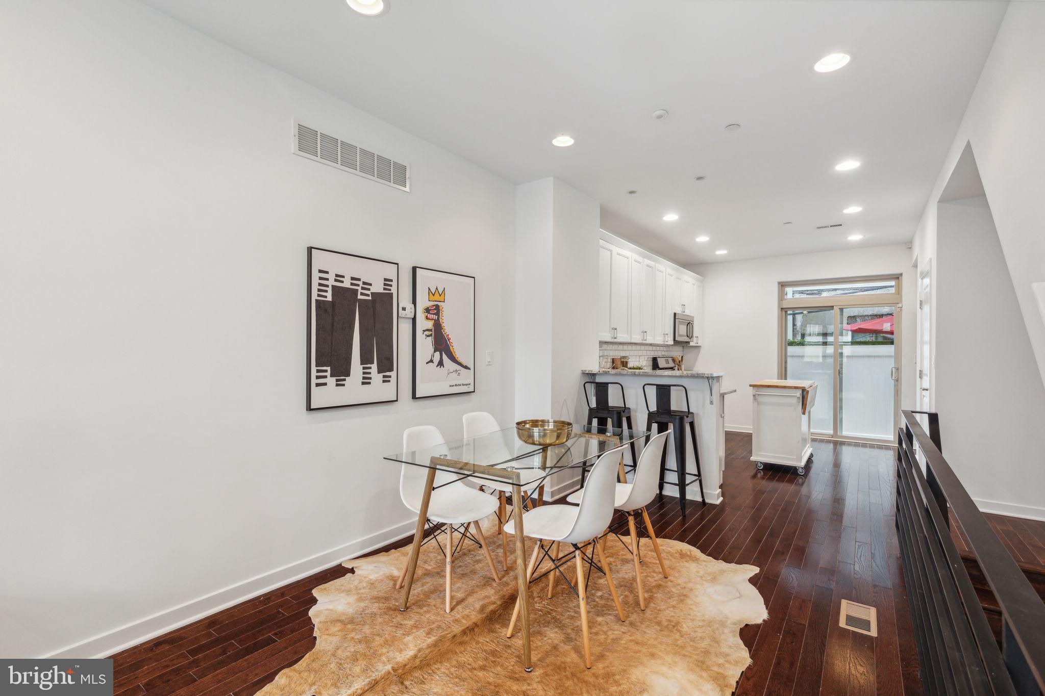 POINT BREEZE - Residential