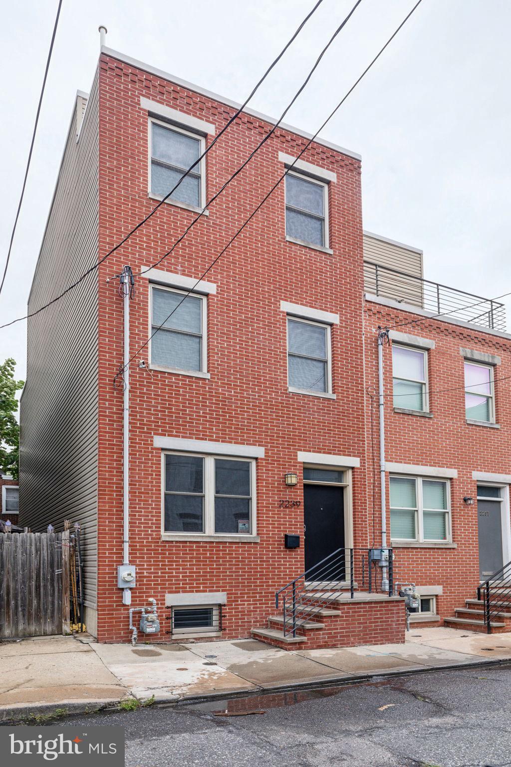 POINT BREEZE - Residential
