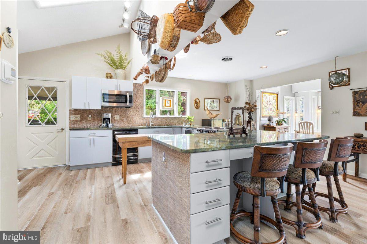 COLDSTREAM - Residential