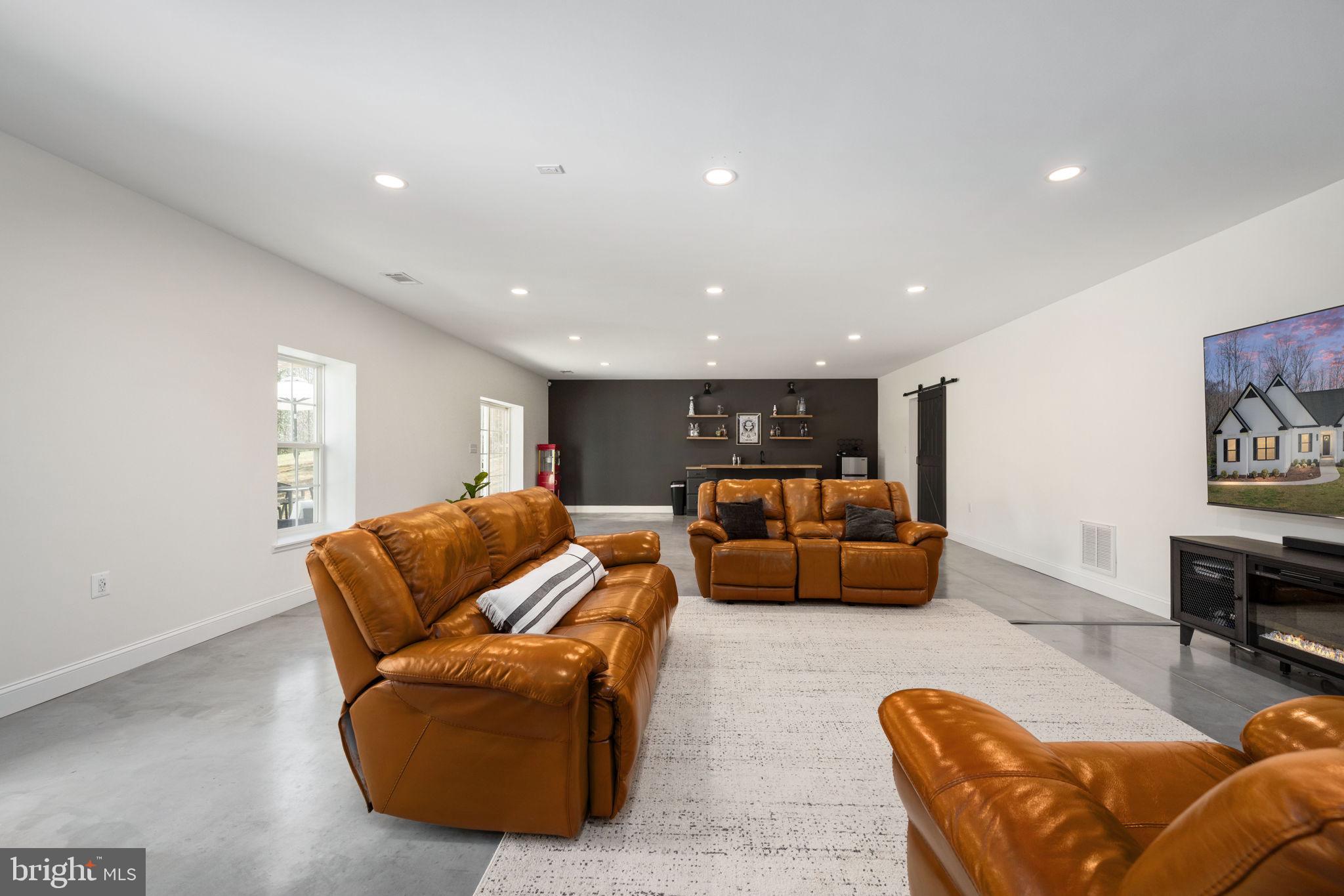 STAFFORD ESTATES - Residential