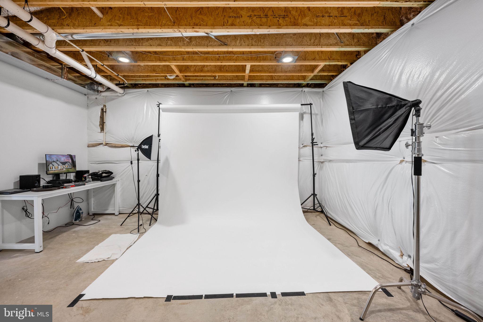 STAFFORD ESTATES - Residential